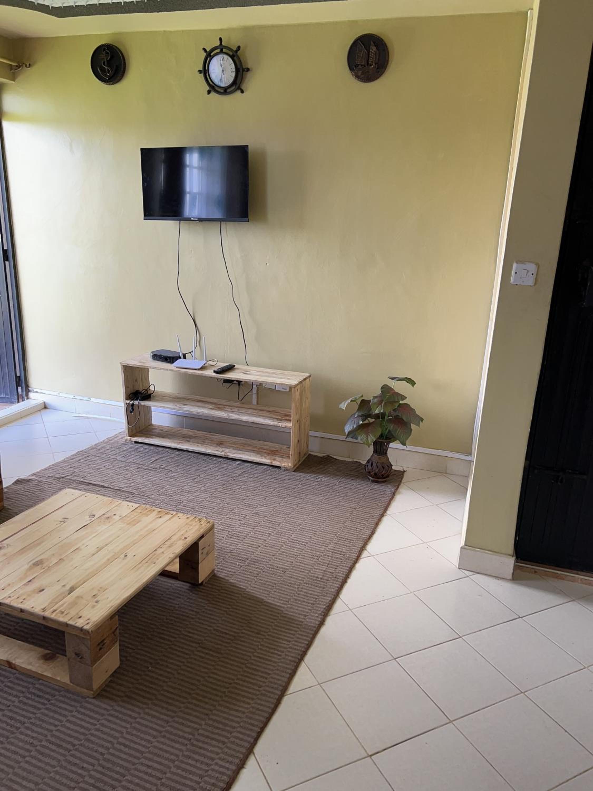 Impeccable homely 1-Bed Apartment in Nairobi view 4