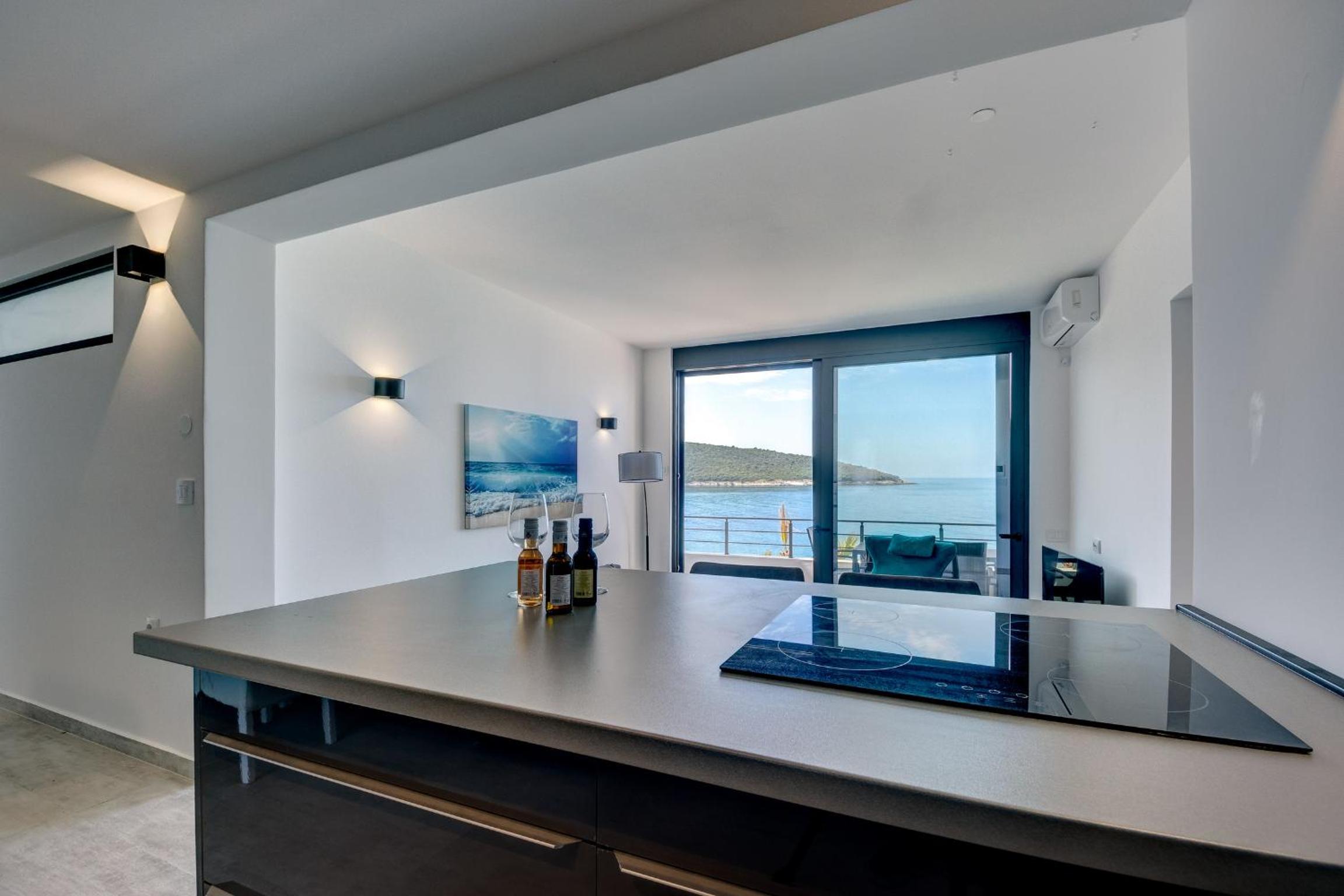 Sea Wave Apartment view 3