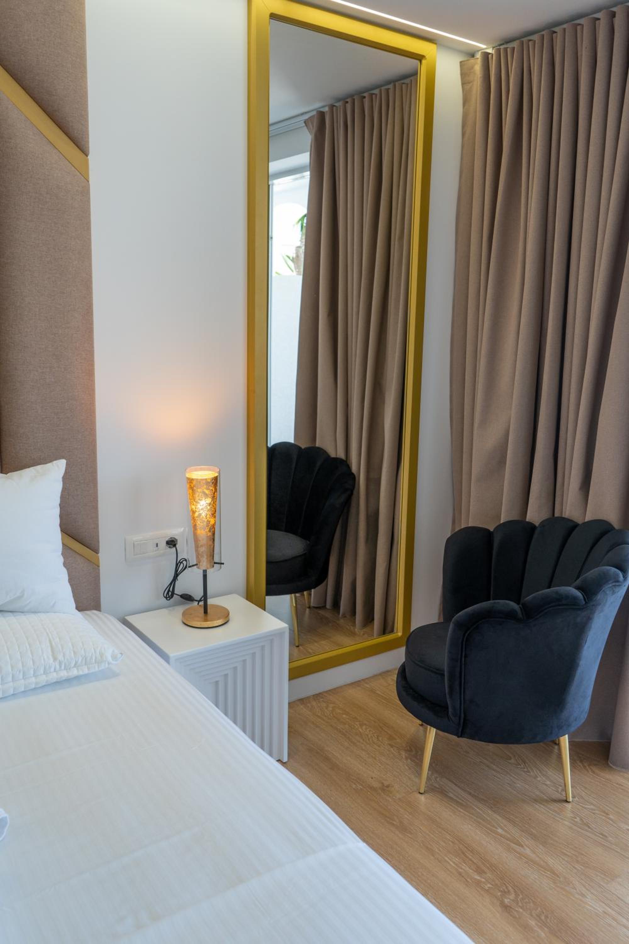 Adam & Eve Suites