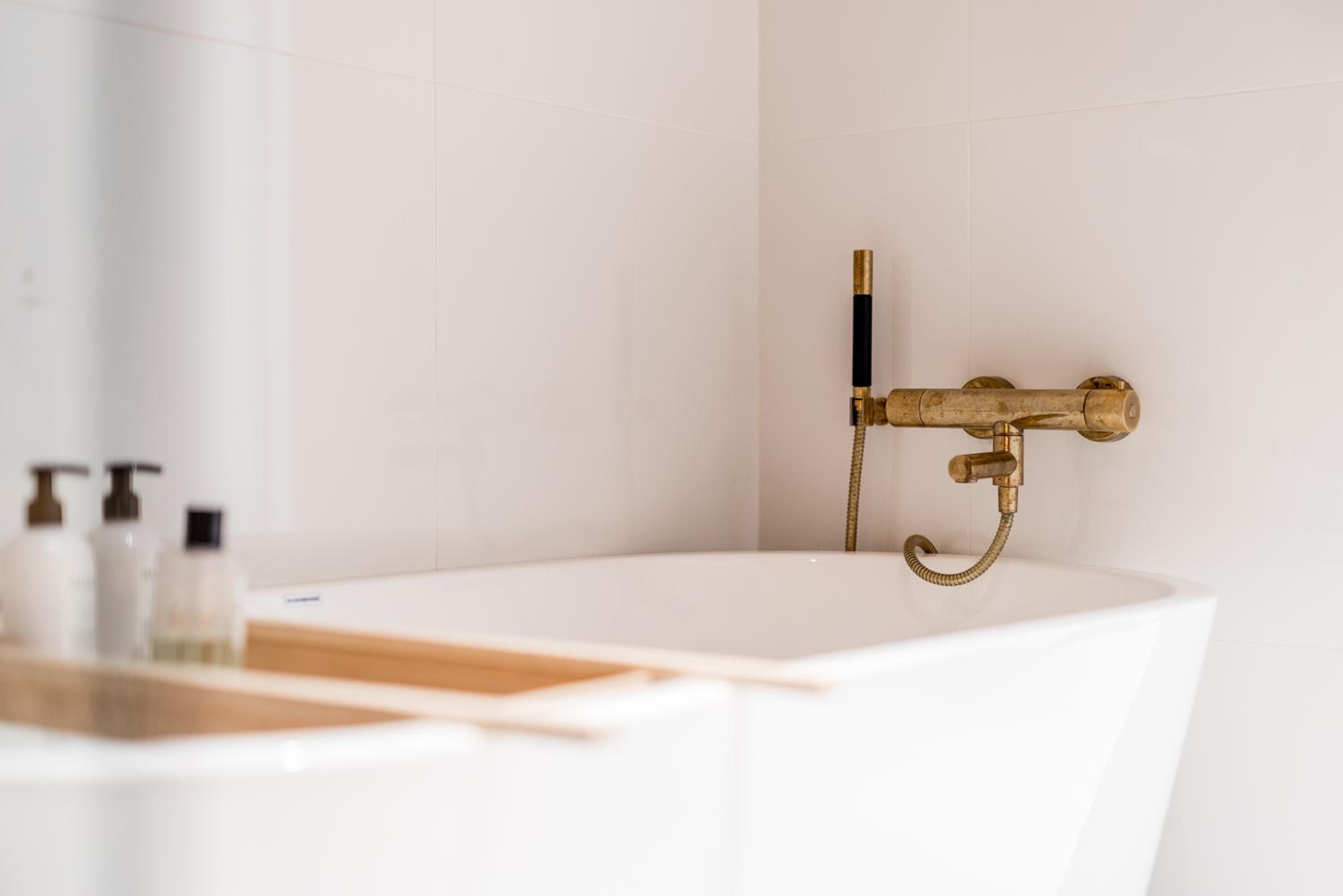Scandinavian Deluxe House With Private Sauna at Kamppi
