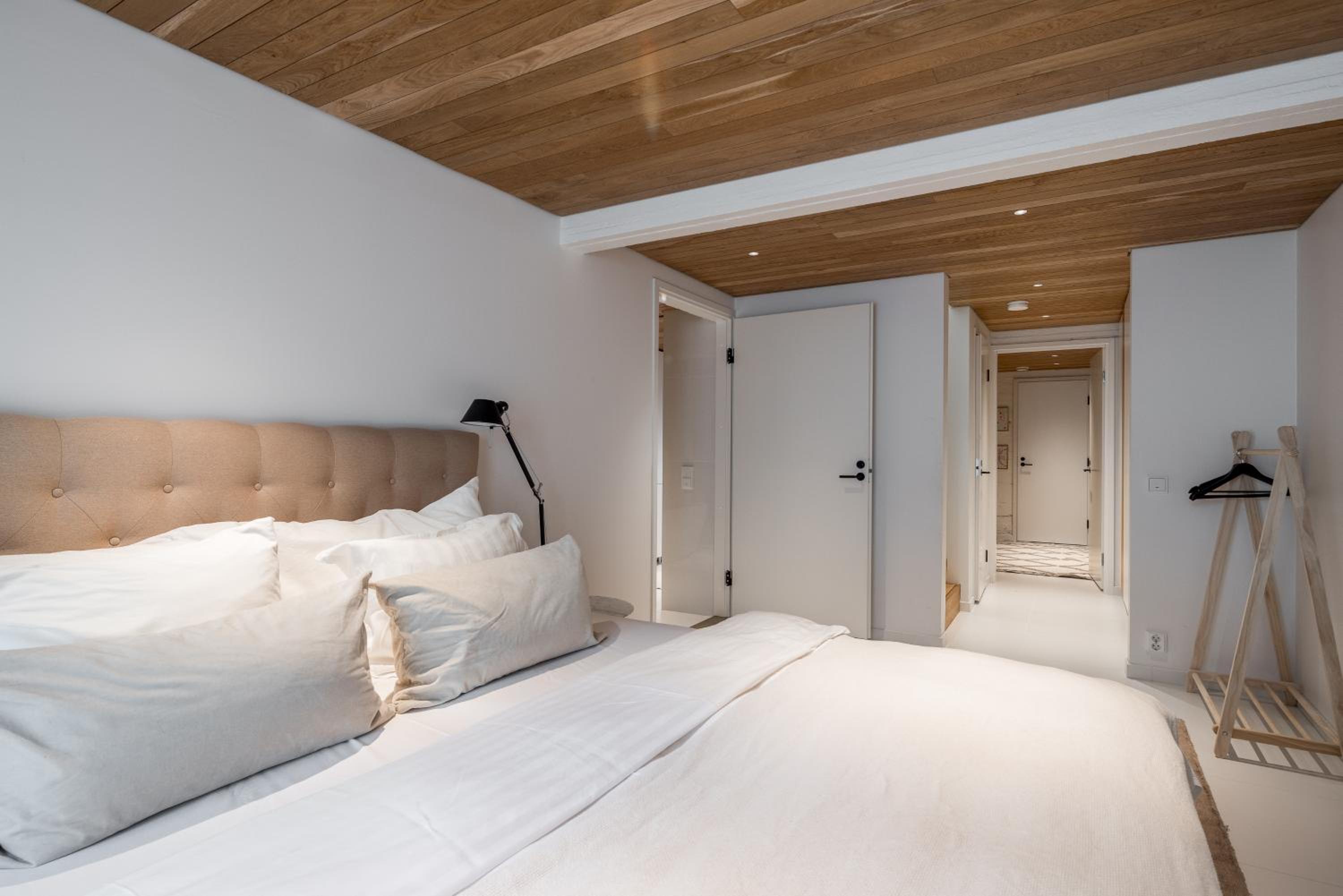 Scandinavian Deluxe House With Private Sauna at Kamppi
