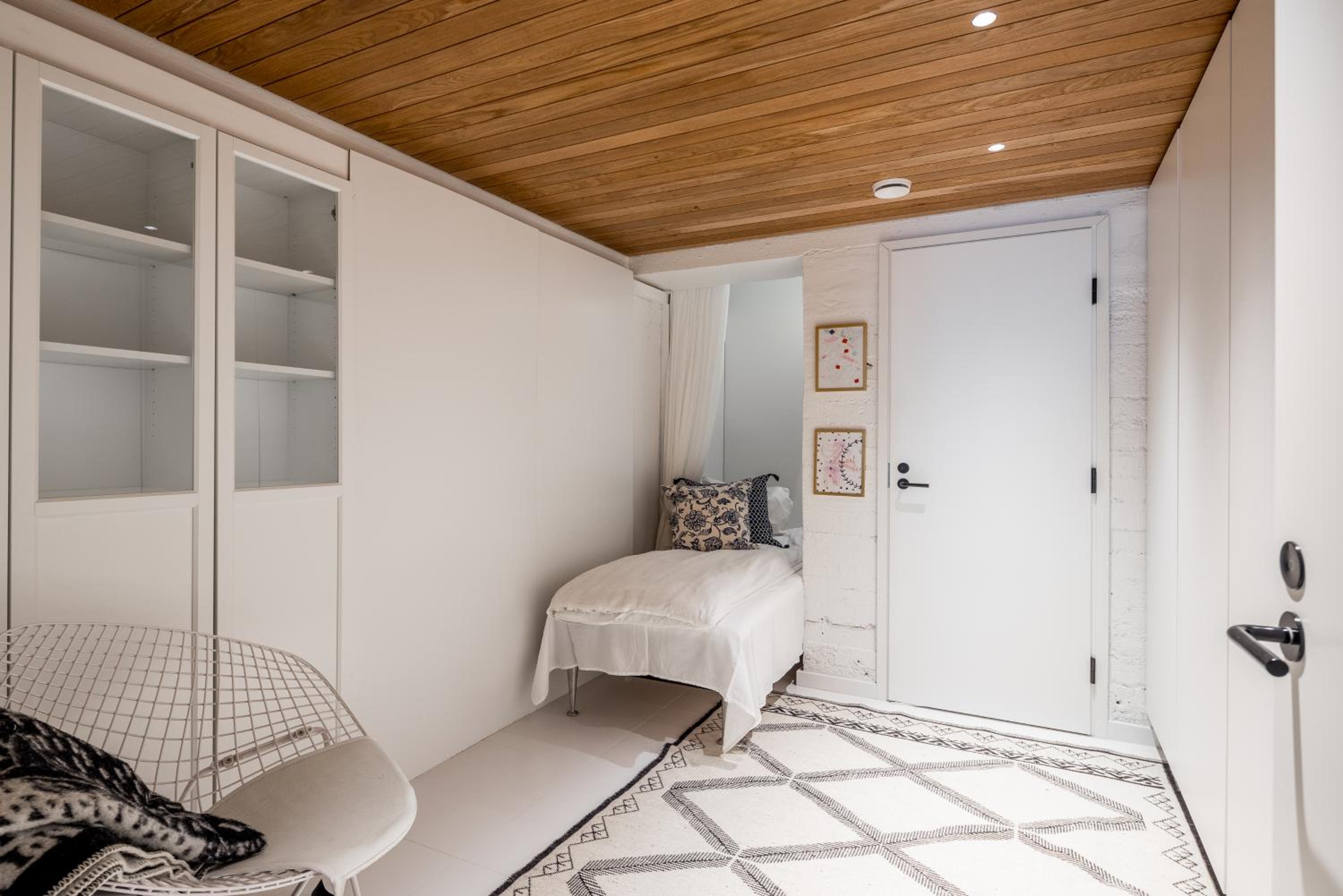 Scandinavian Deluxe House With Private Sauna at Kamppi
