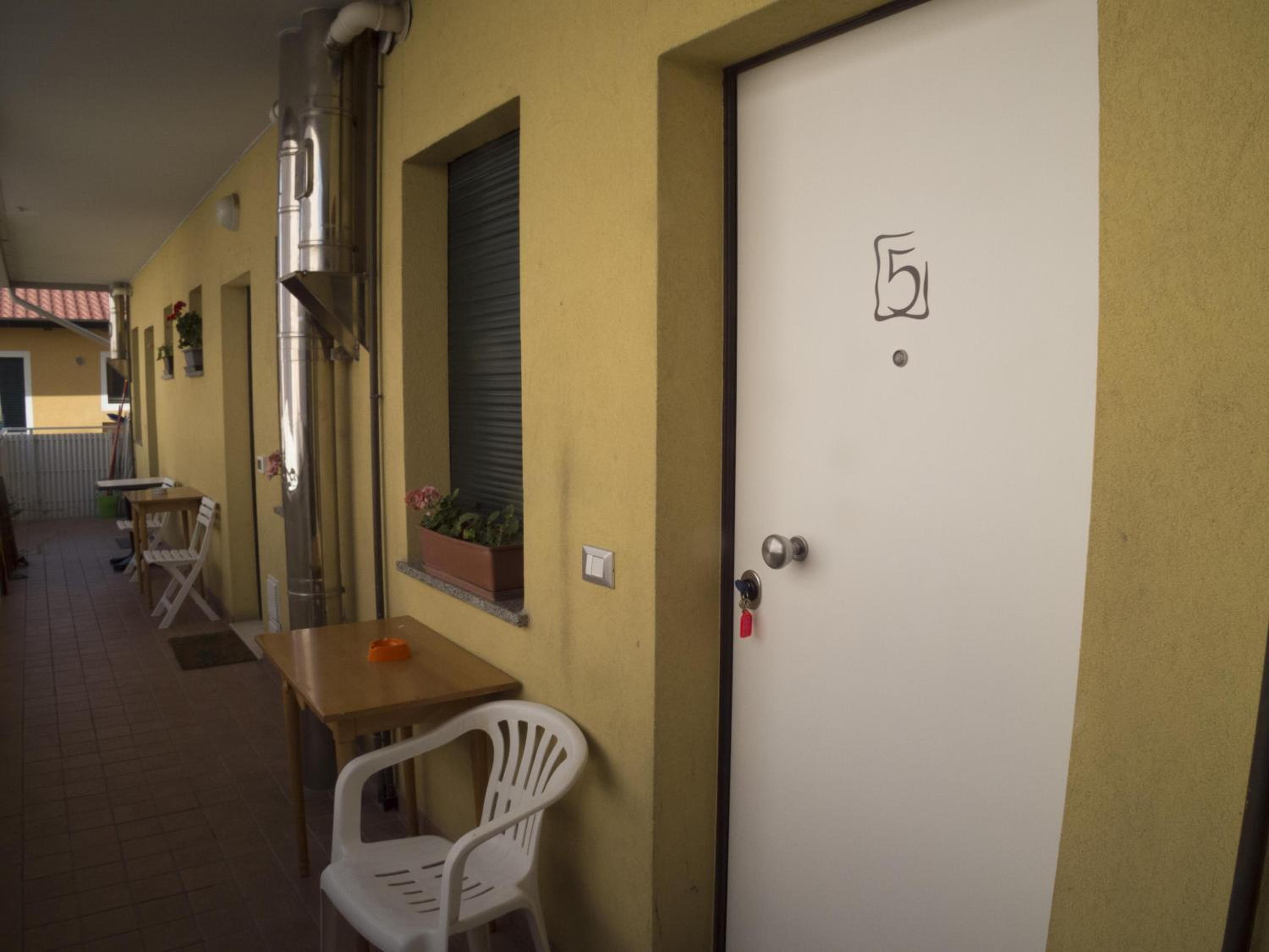 hotel room
