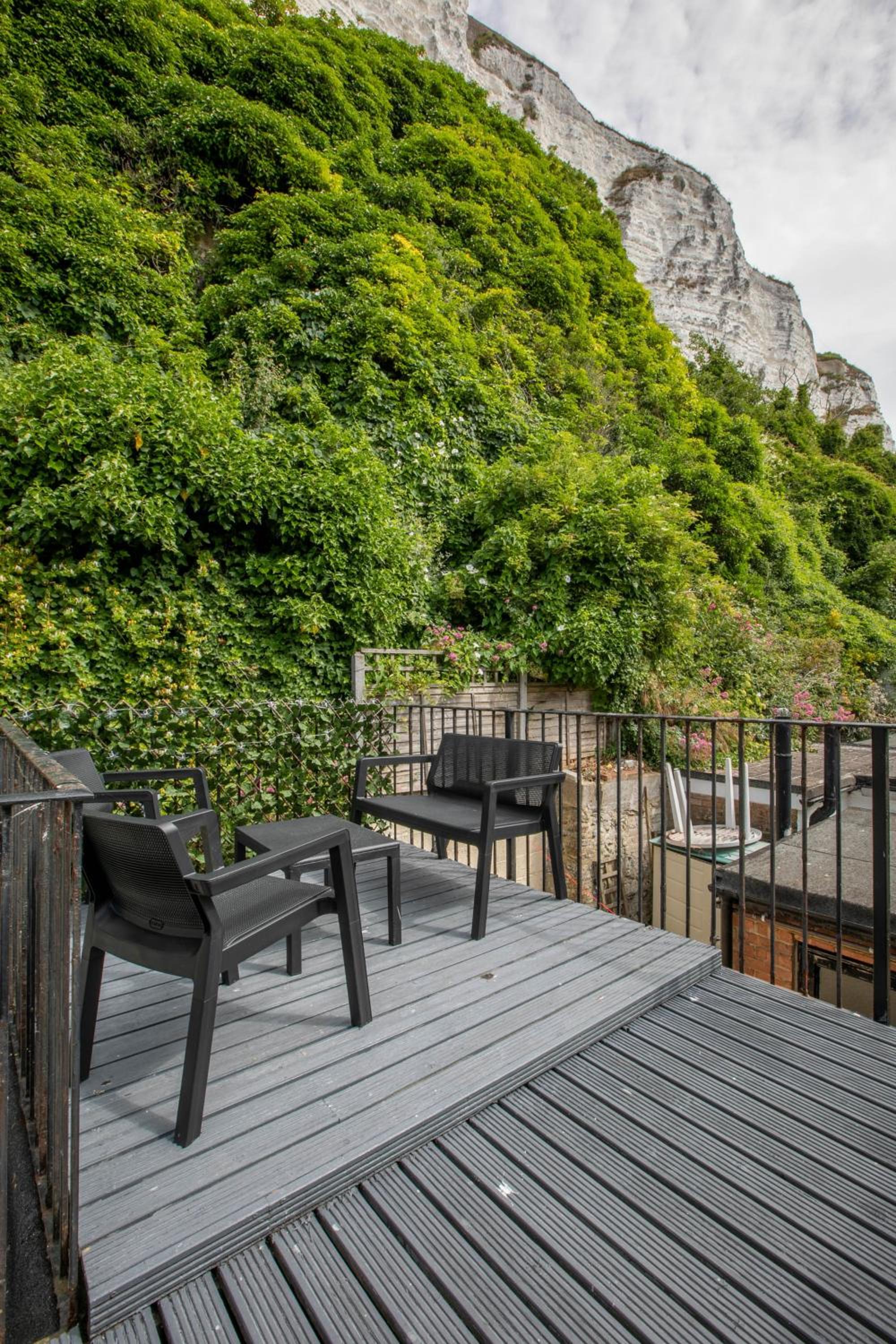Dover Vacations - Stylish 2BD Family Hideaway in Dover - Property Image 7
