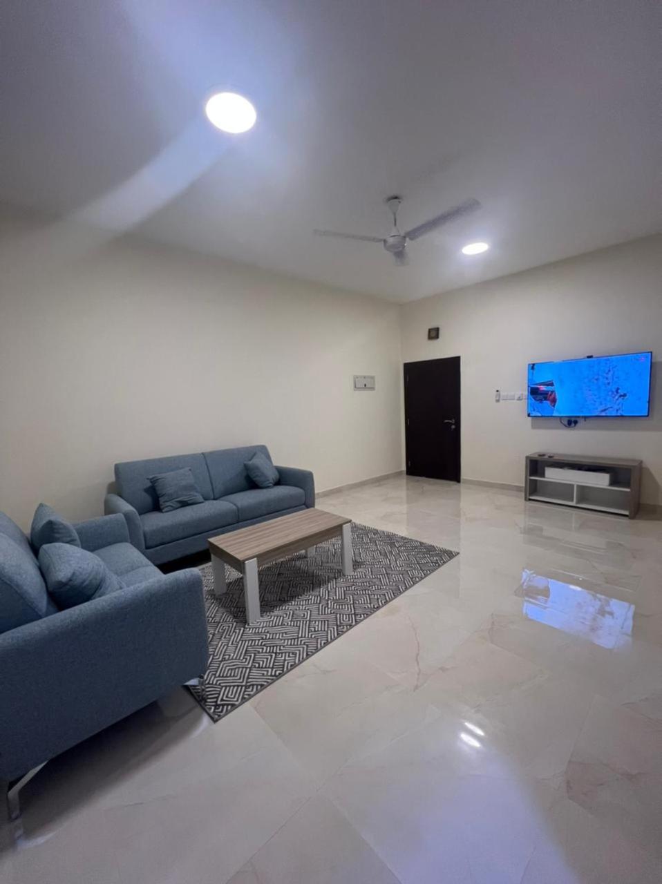 Mirbat Apartments
