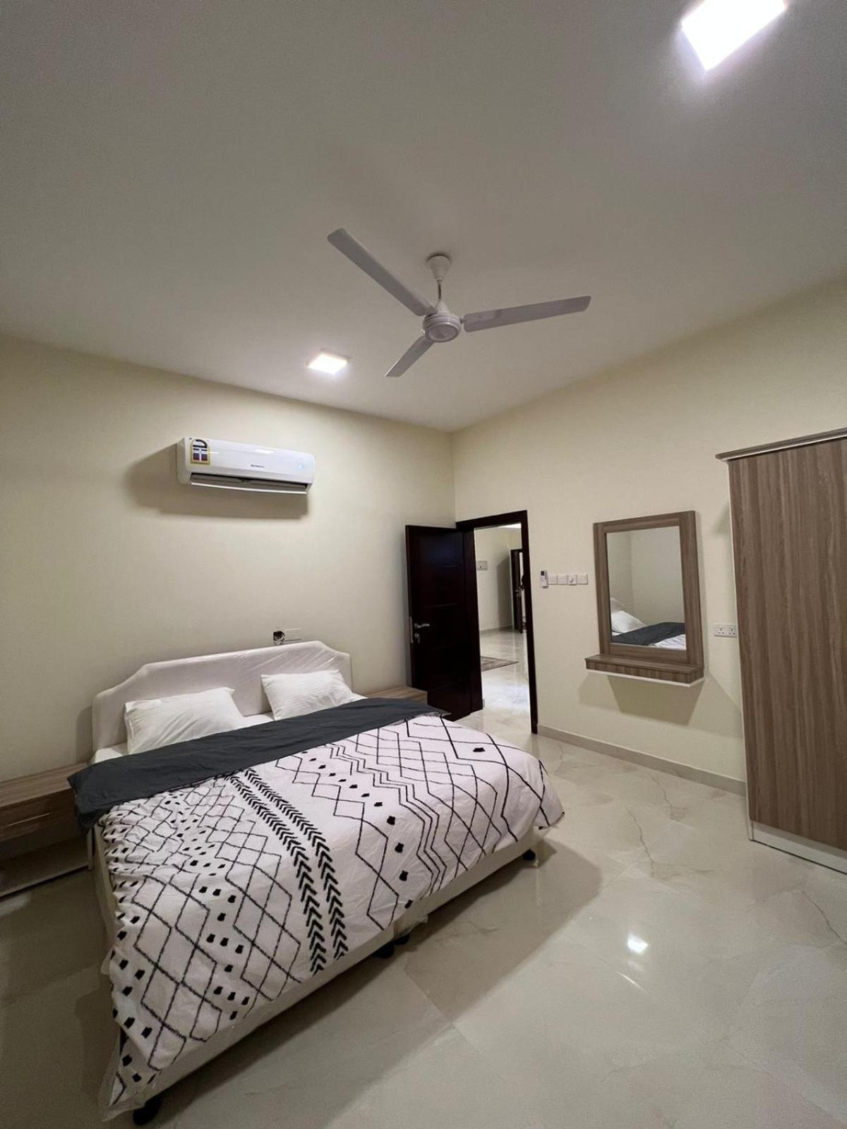 Mirbat Apartments