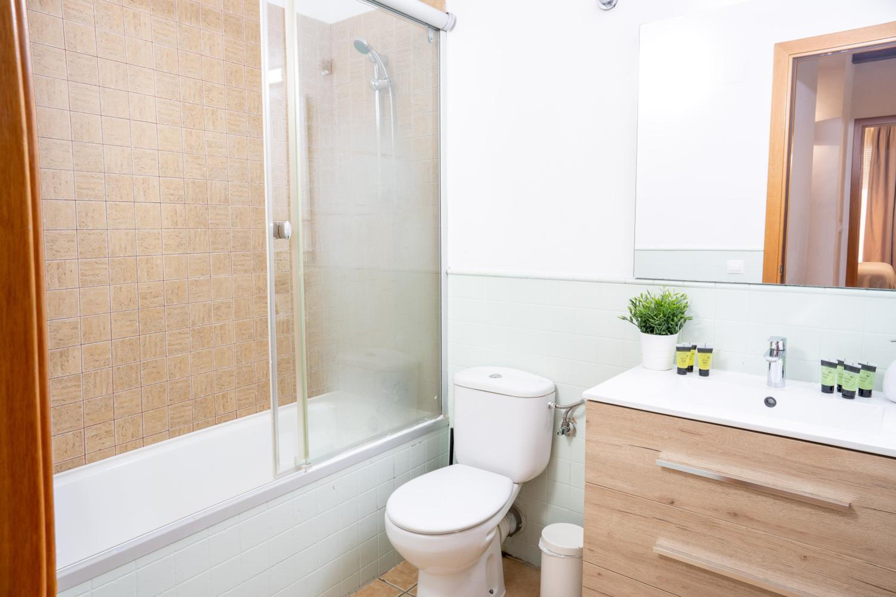 Feelathome Center Apartments