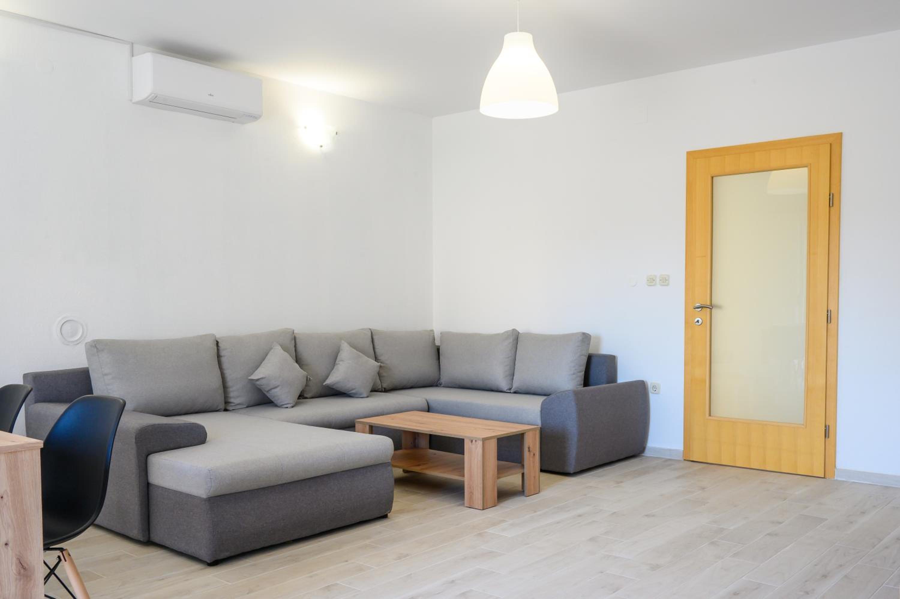 Antonio Apartments