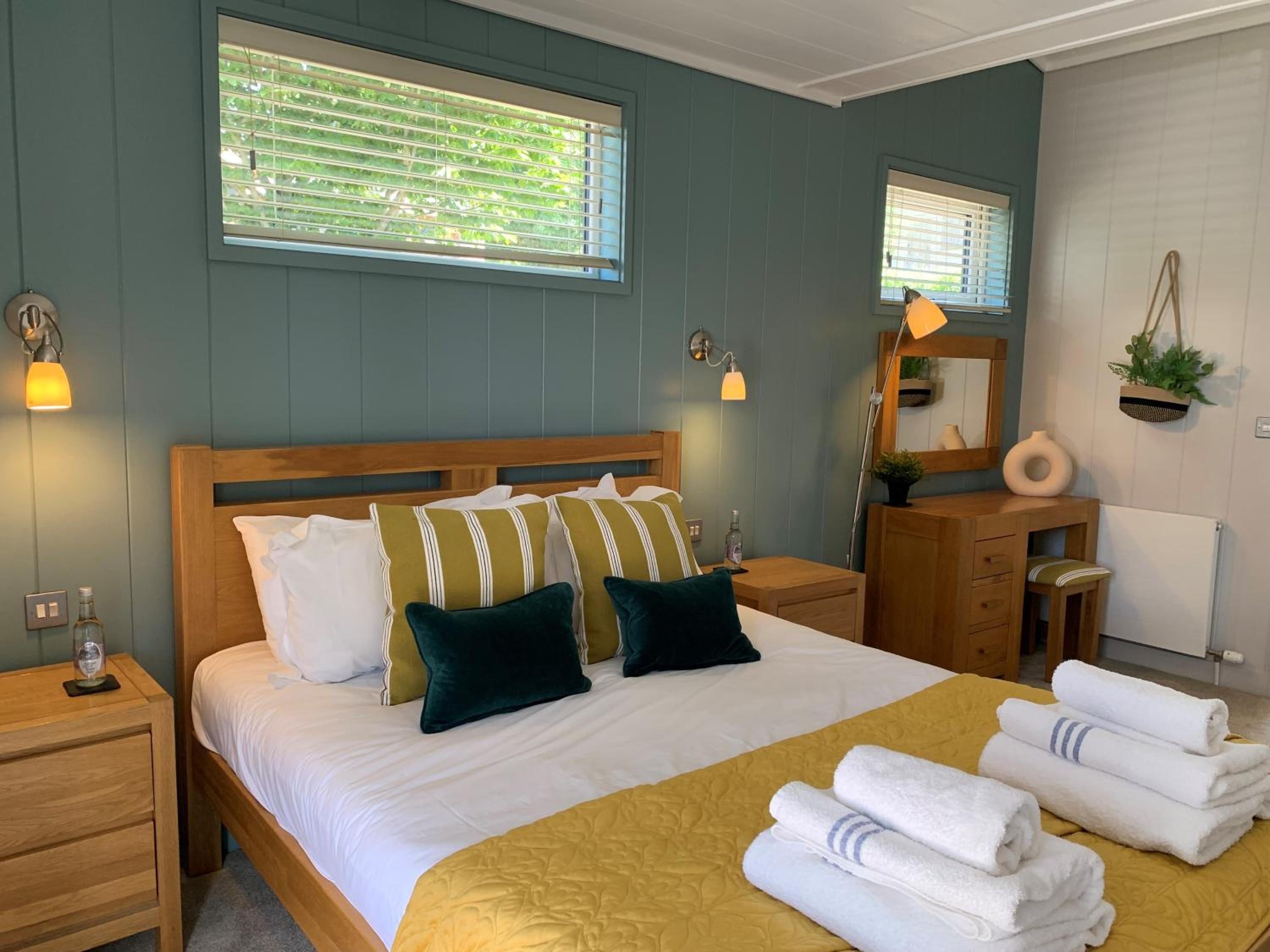 The Retreat, Strawberryfield Park view 5