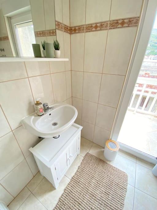 Podstrana Vacations - Apartment LAGANINI mit Balkon - Property Image 24