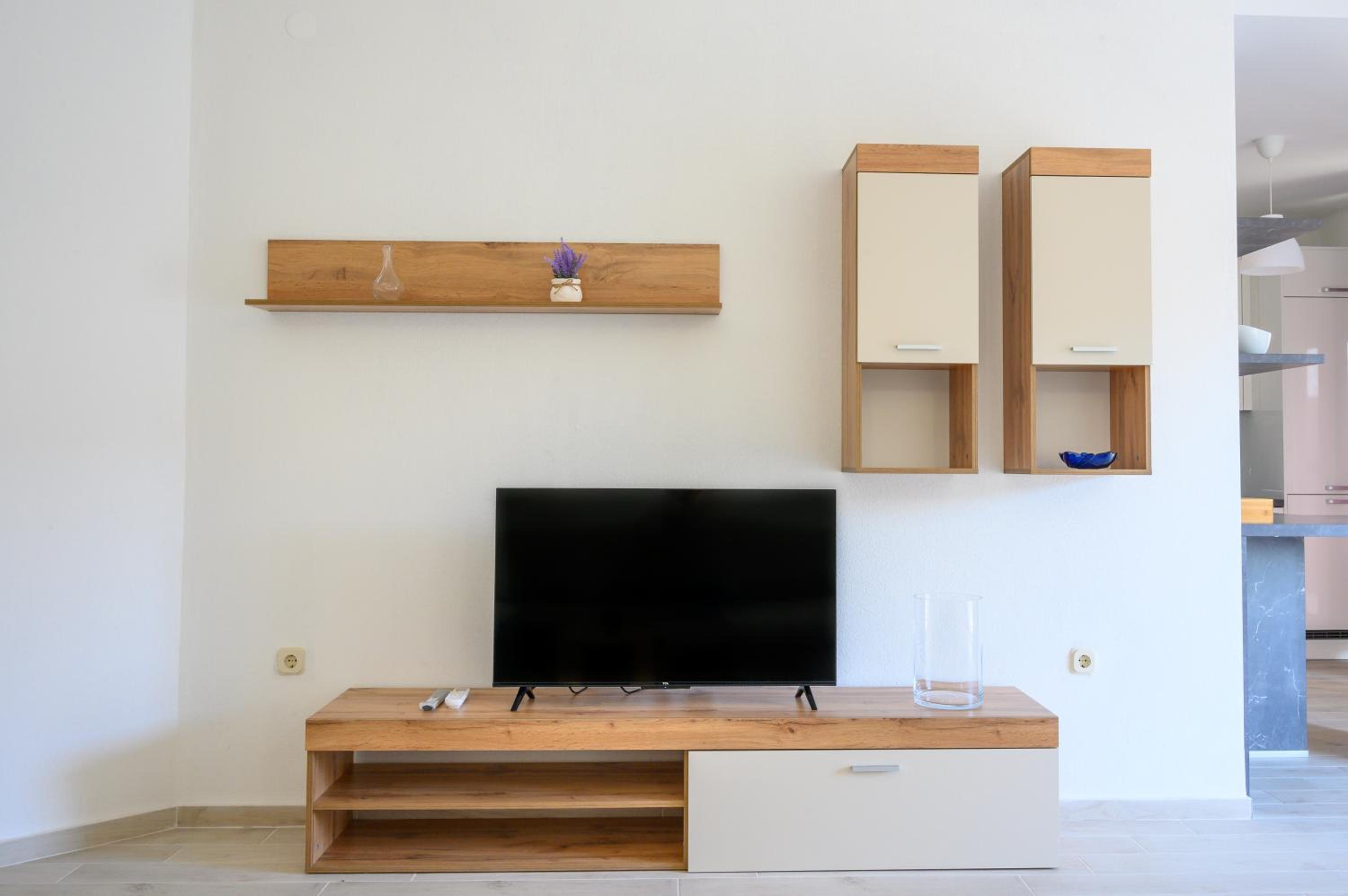 Antonio Apartments