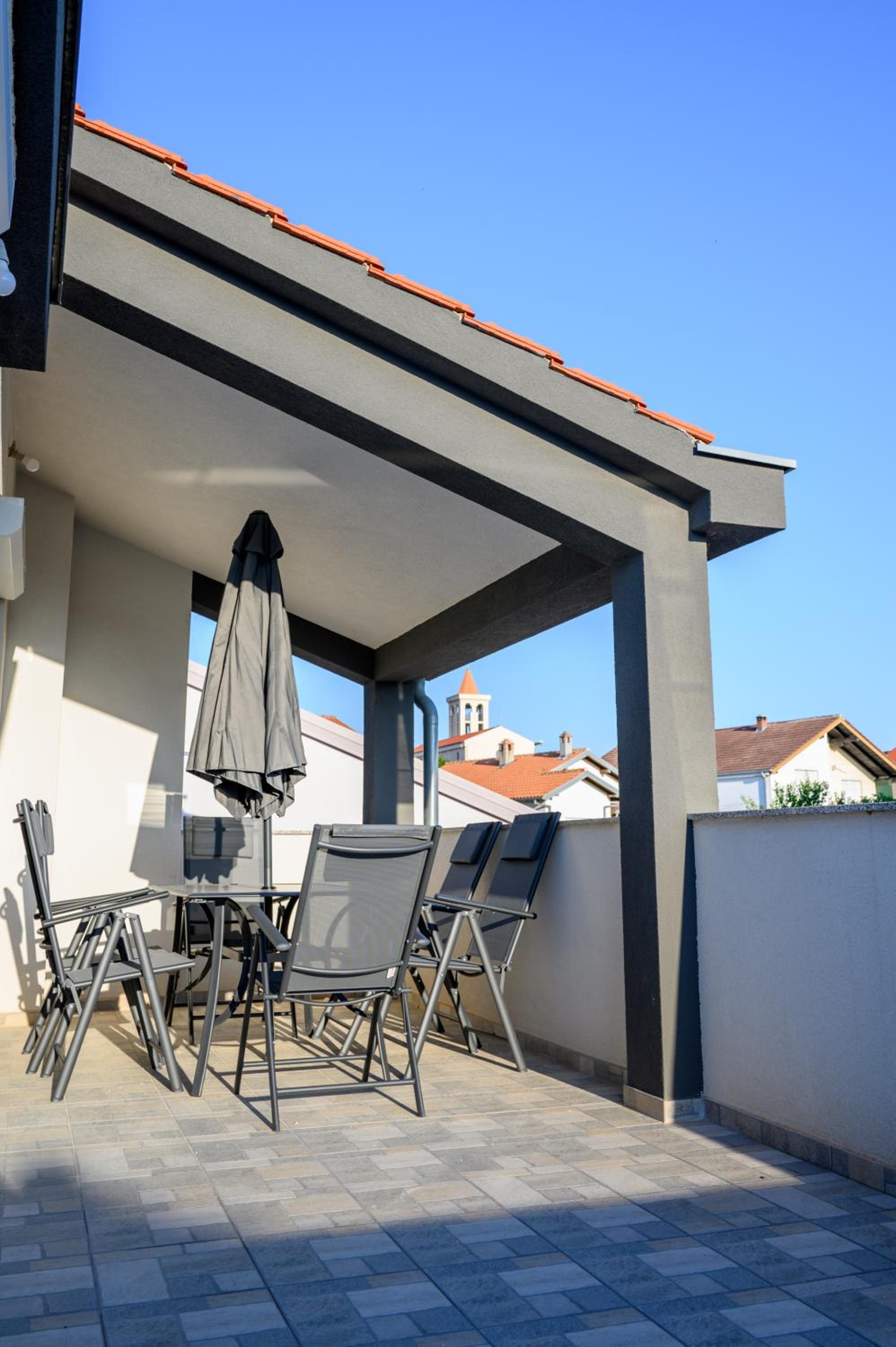 Antonio Apartments
