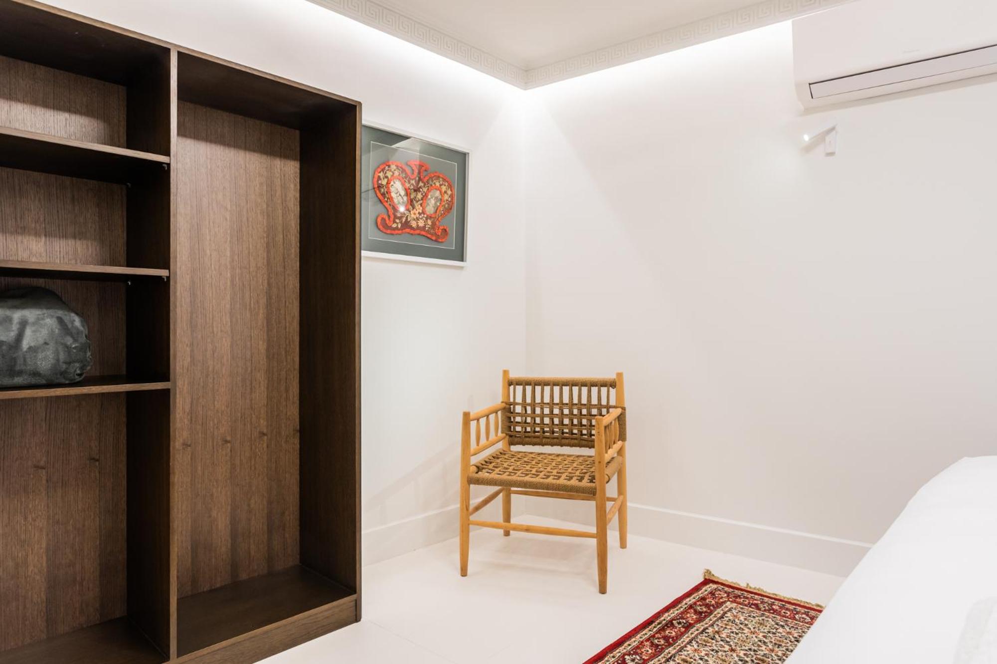 Chic & central Athenian apartment! EV4