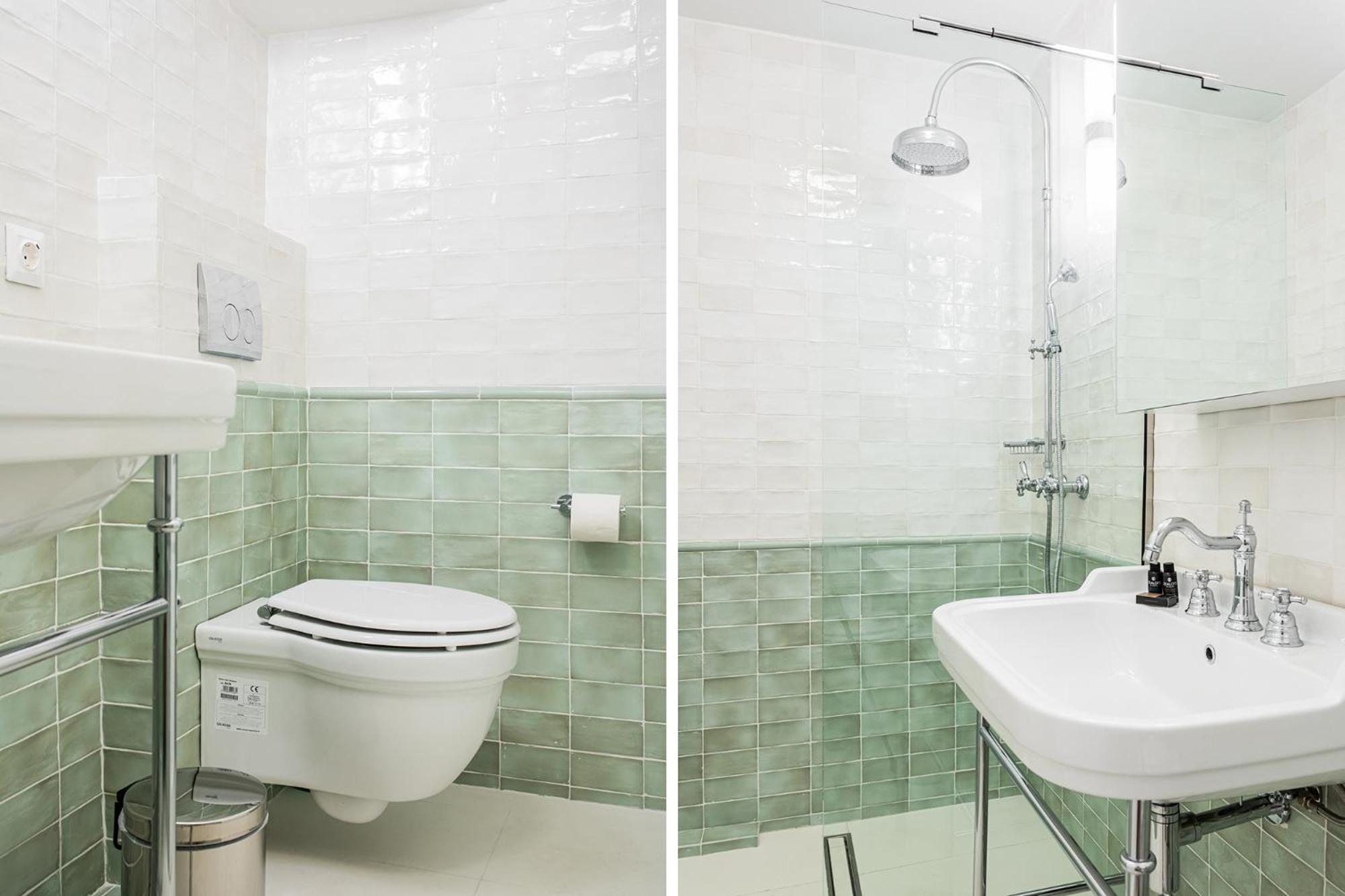 Chic & central Athenian apartment! EV4
