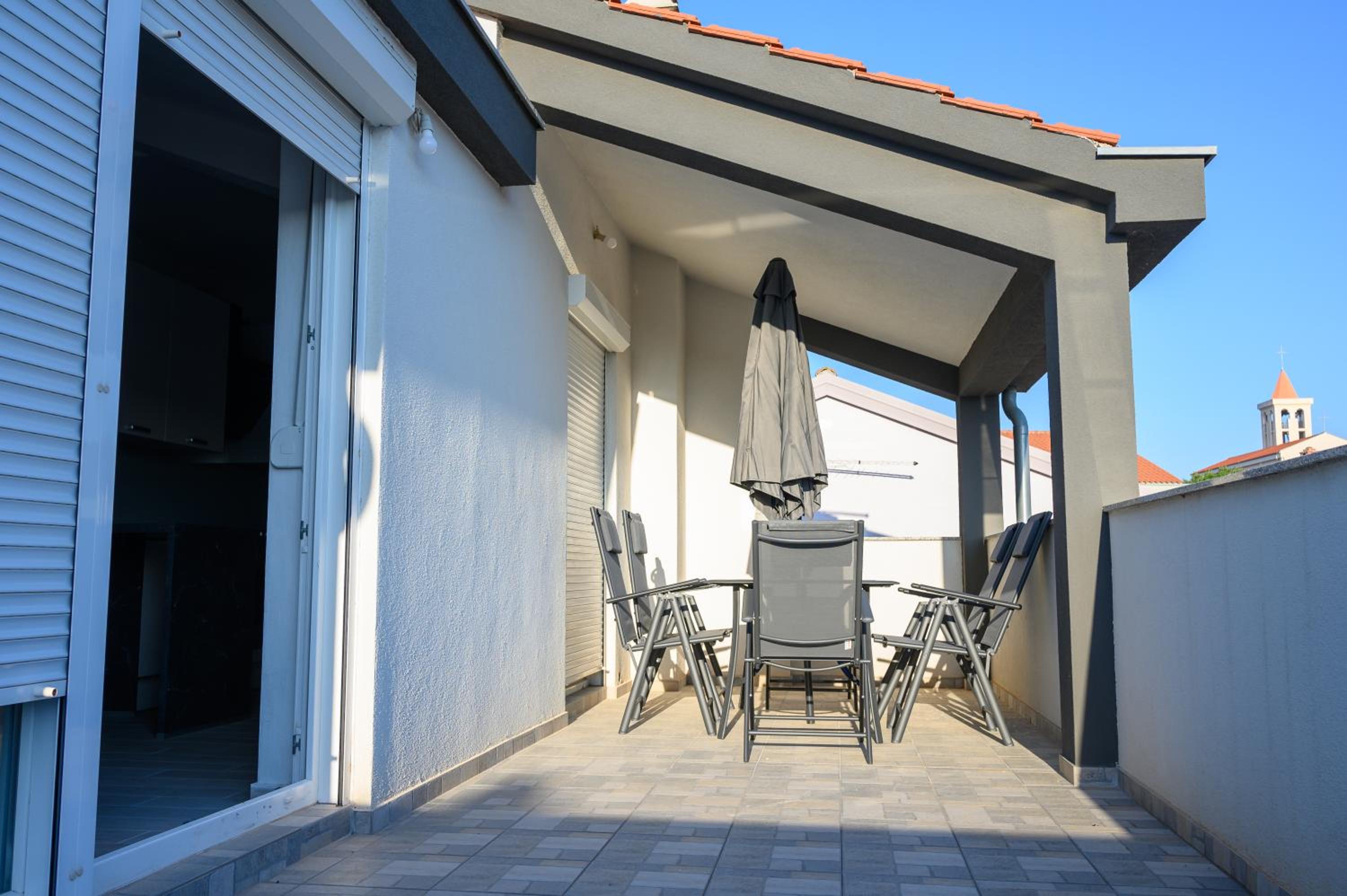 Antonio Apartments