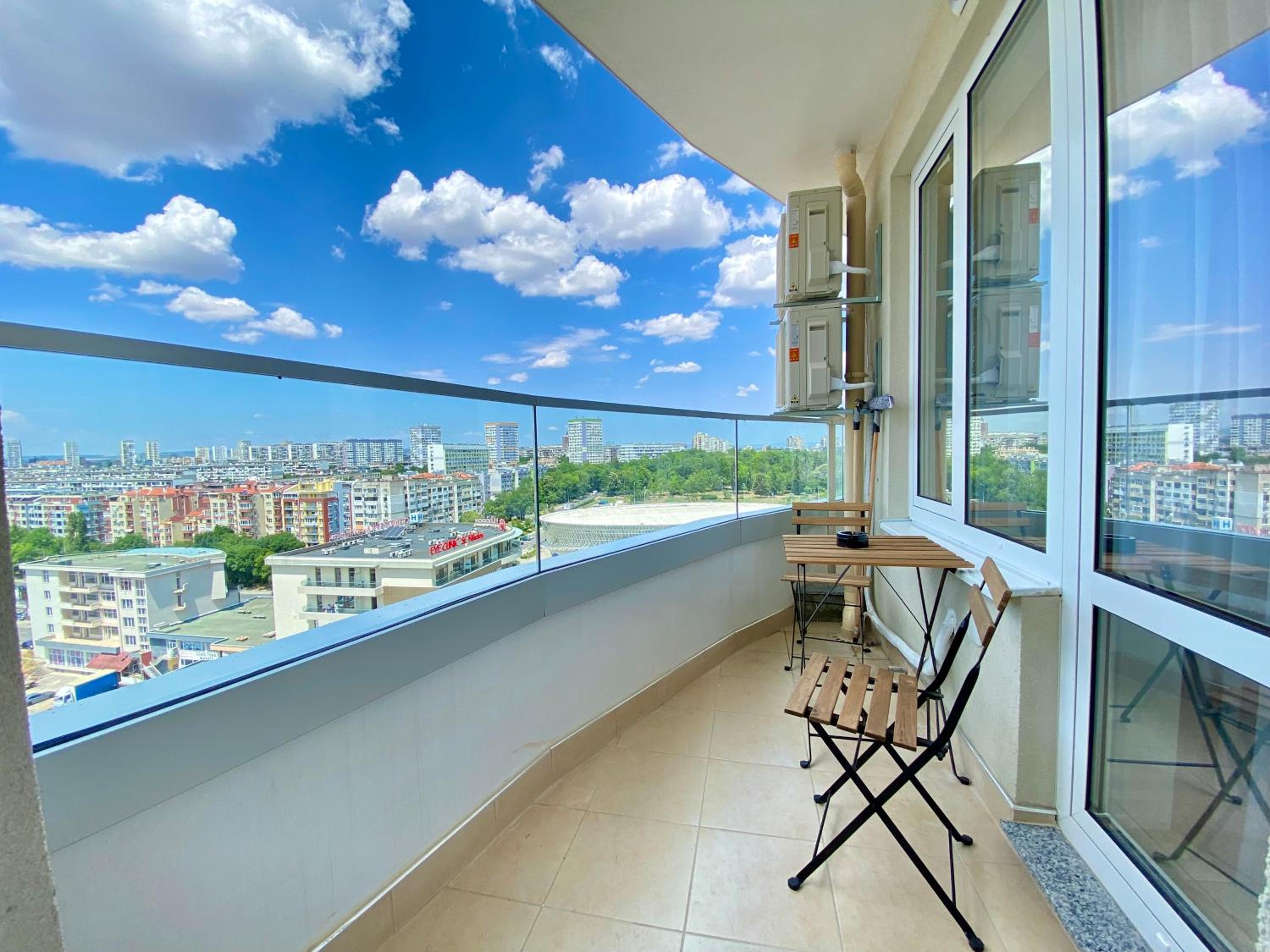 Arena MALL Galleria View and Securities Parking1
