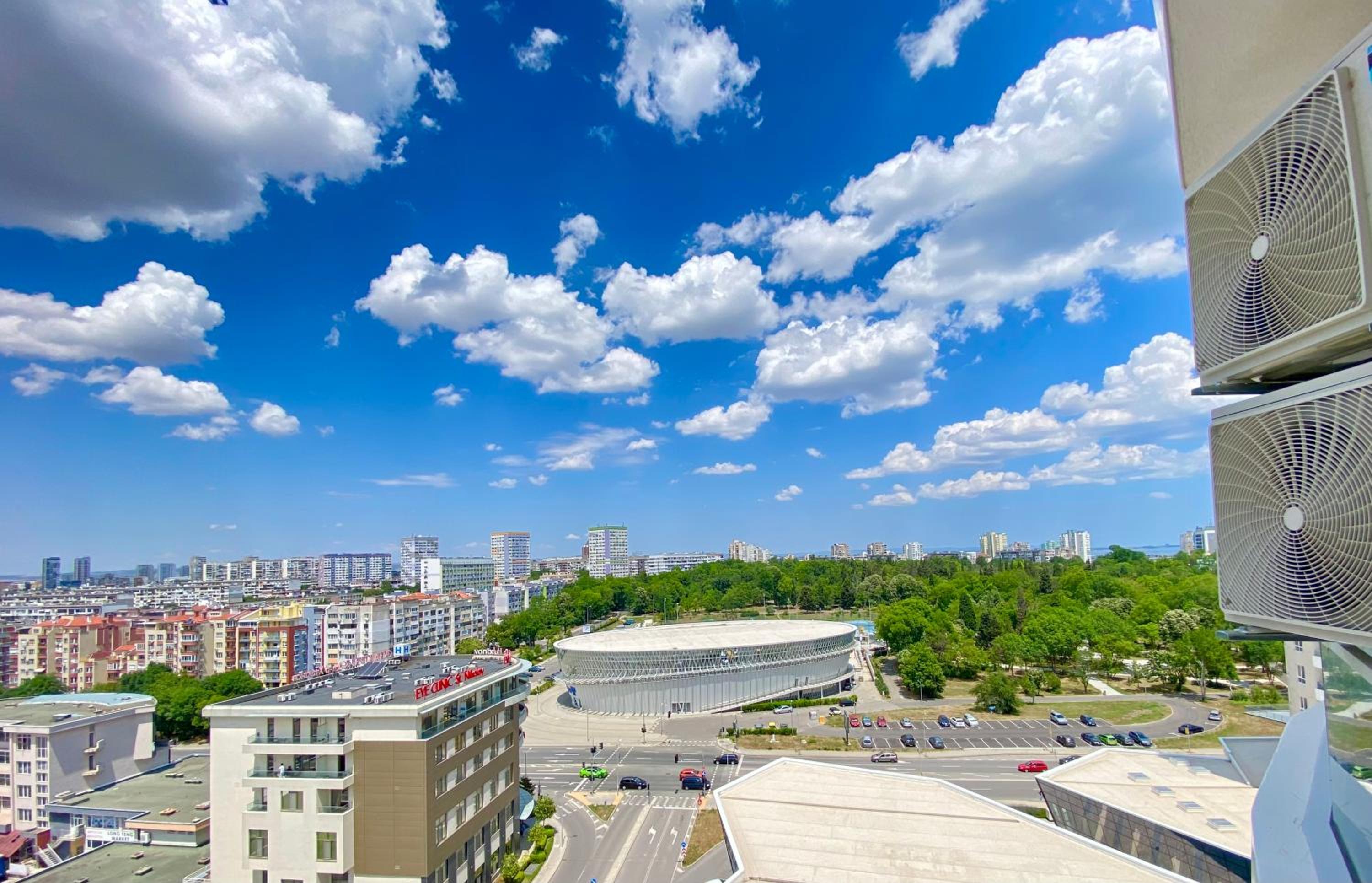Arena MALL Galleria View and Securities Parking1