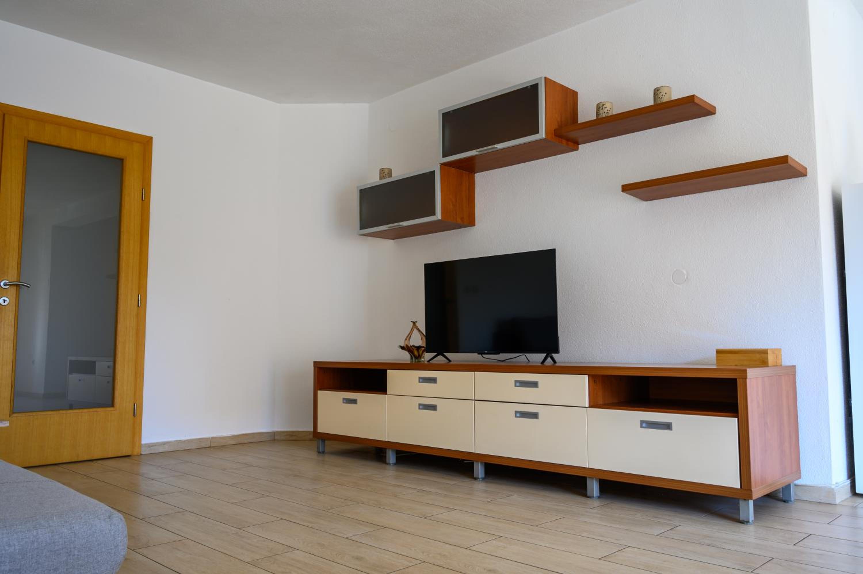Antonio Apartments