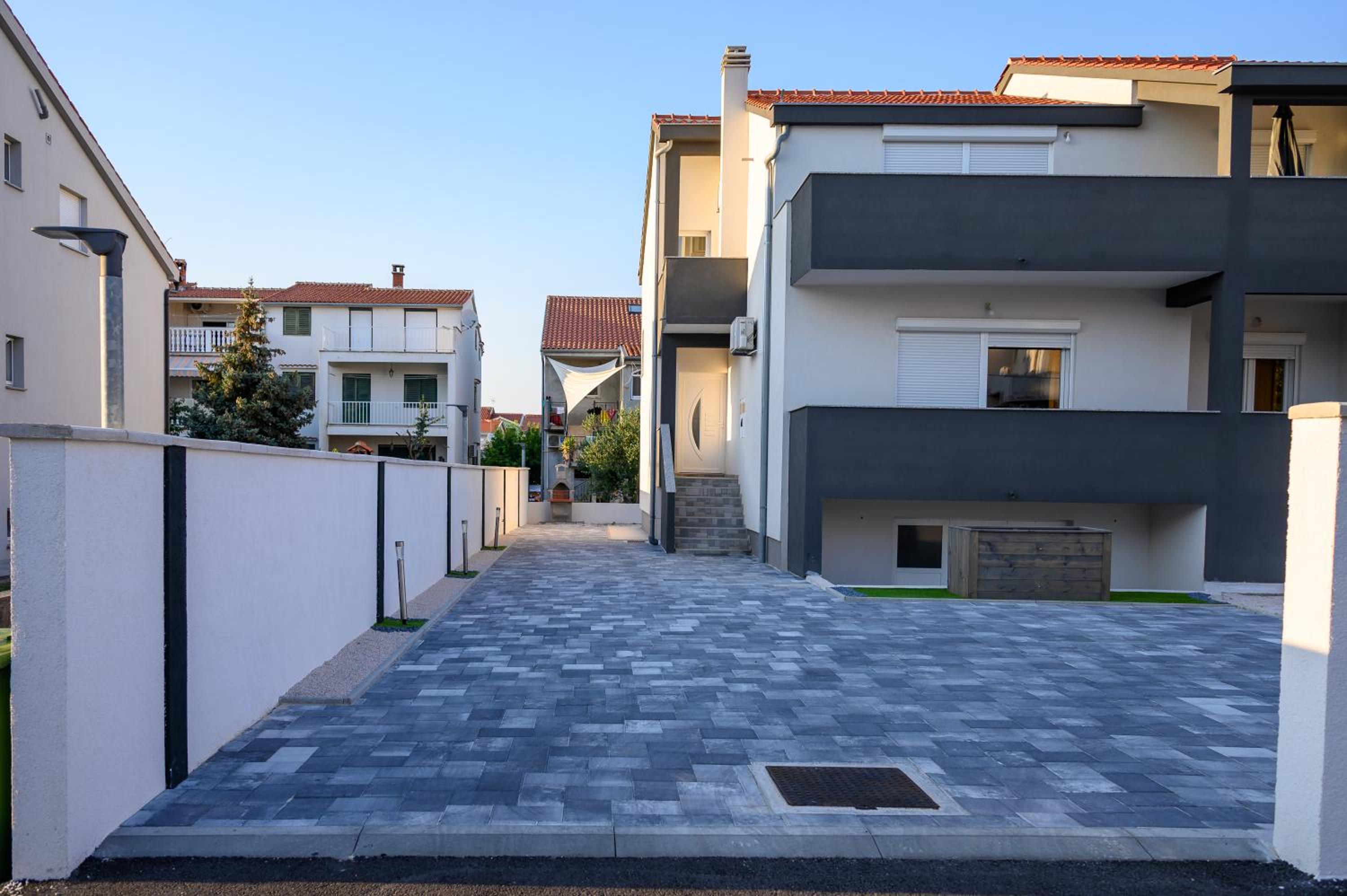 Antonio Apartments