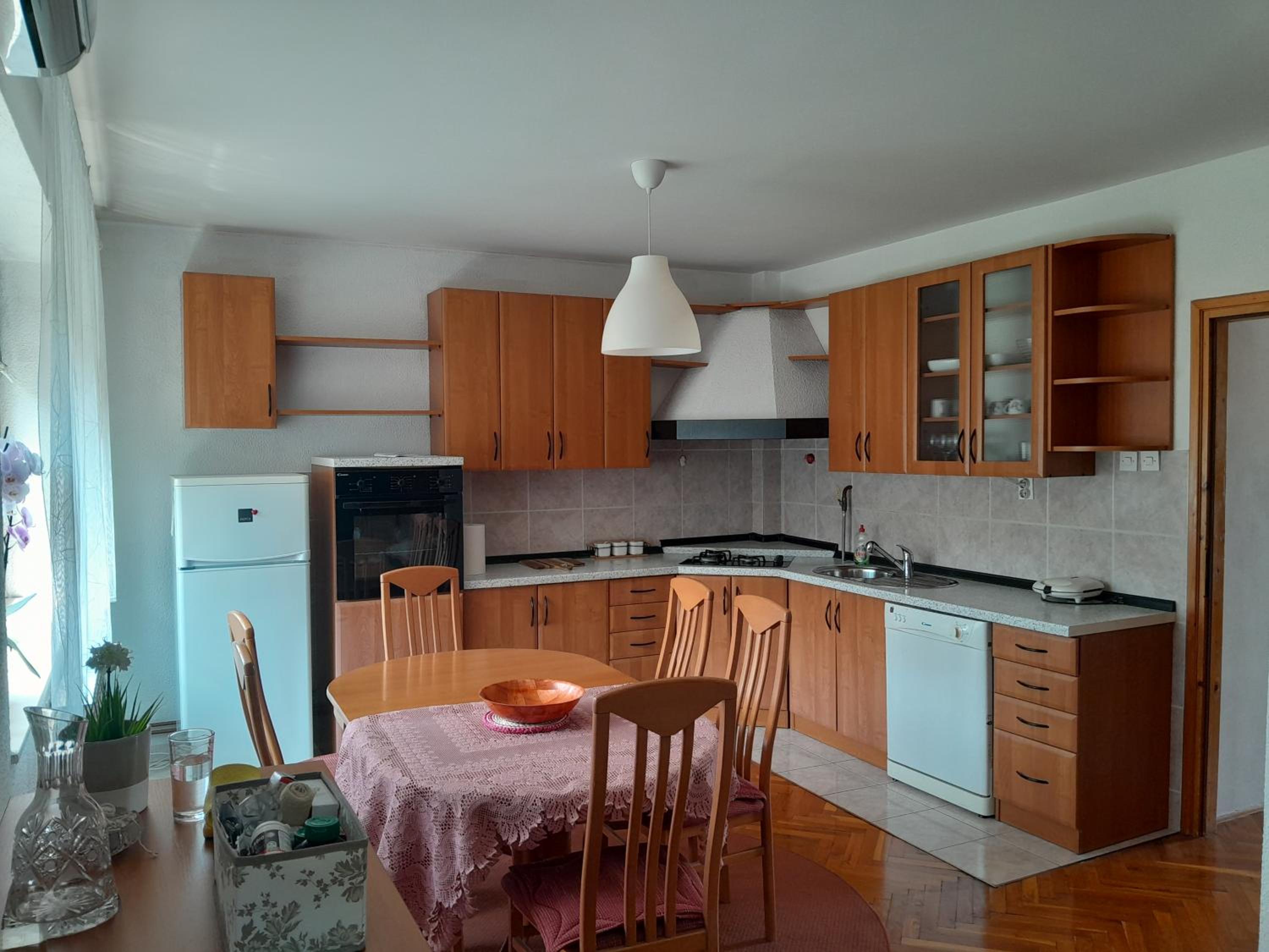 Apartman Majda