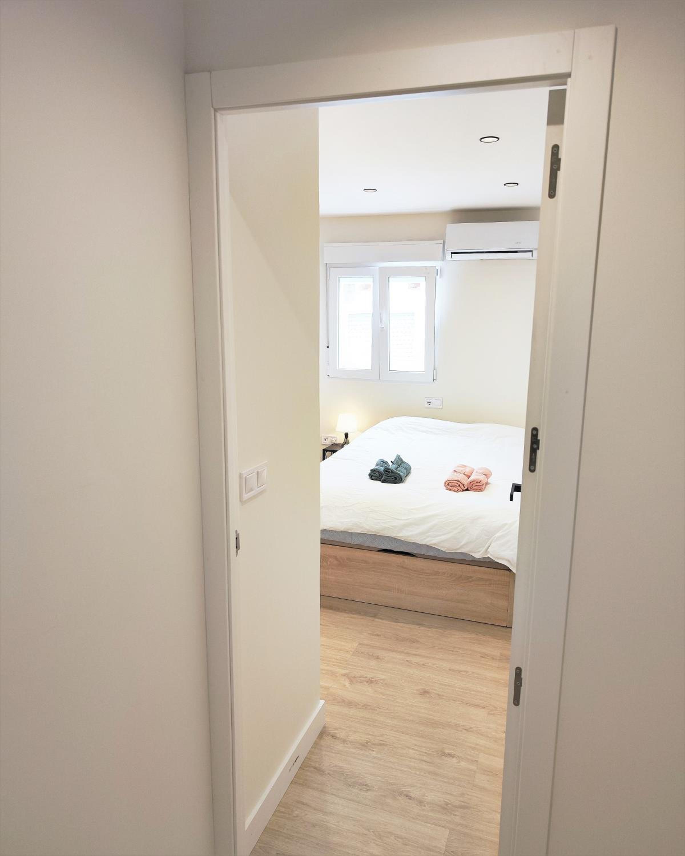 Aljarafe Central Square - by Pro Apartments