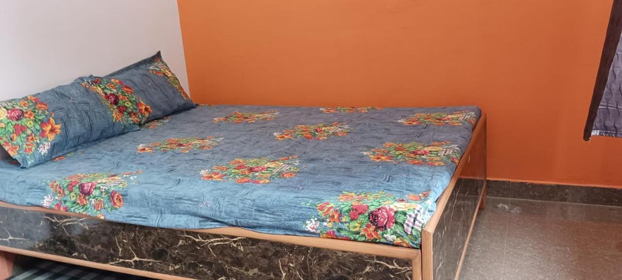Lakshman Guest House