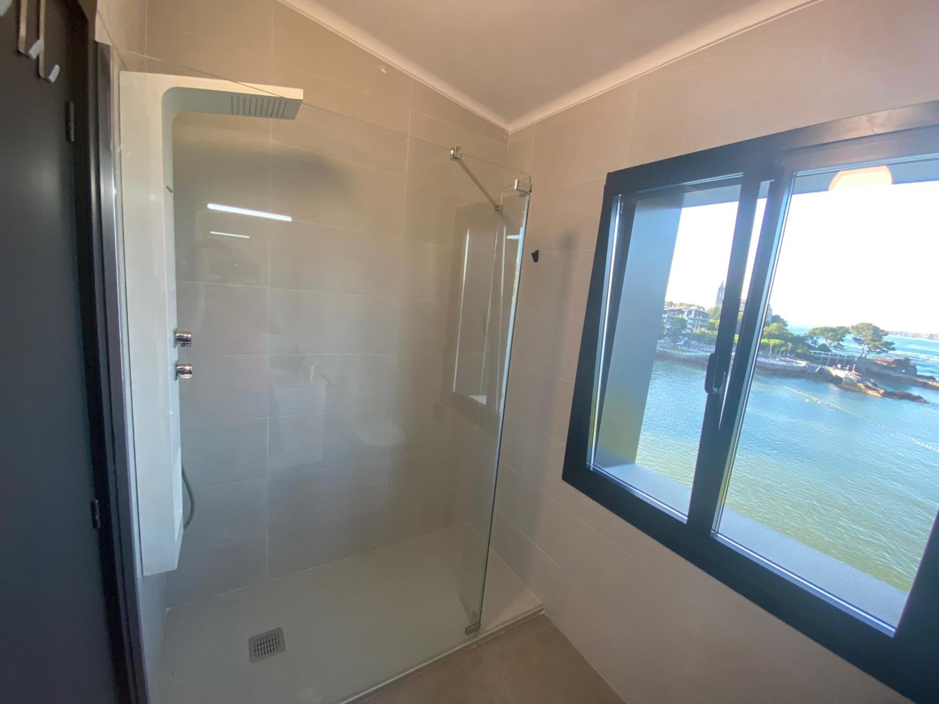 Mundaka Beachfront House