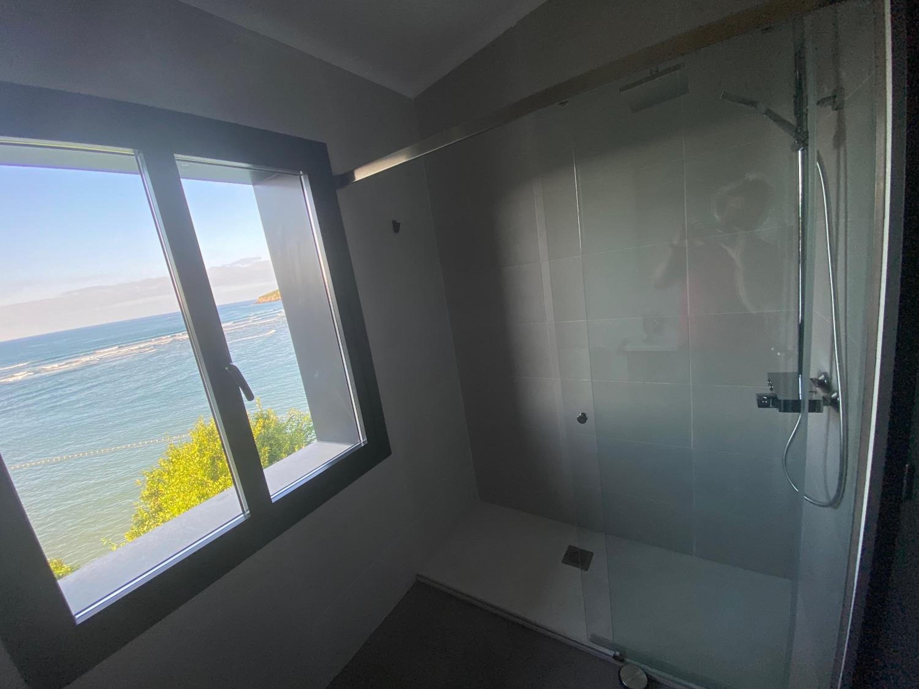 Mundaka Beachfront House
