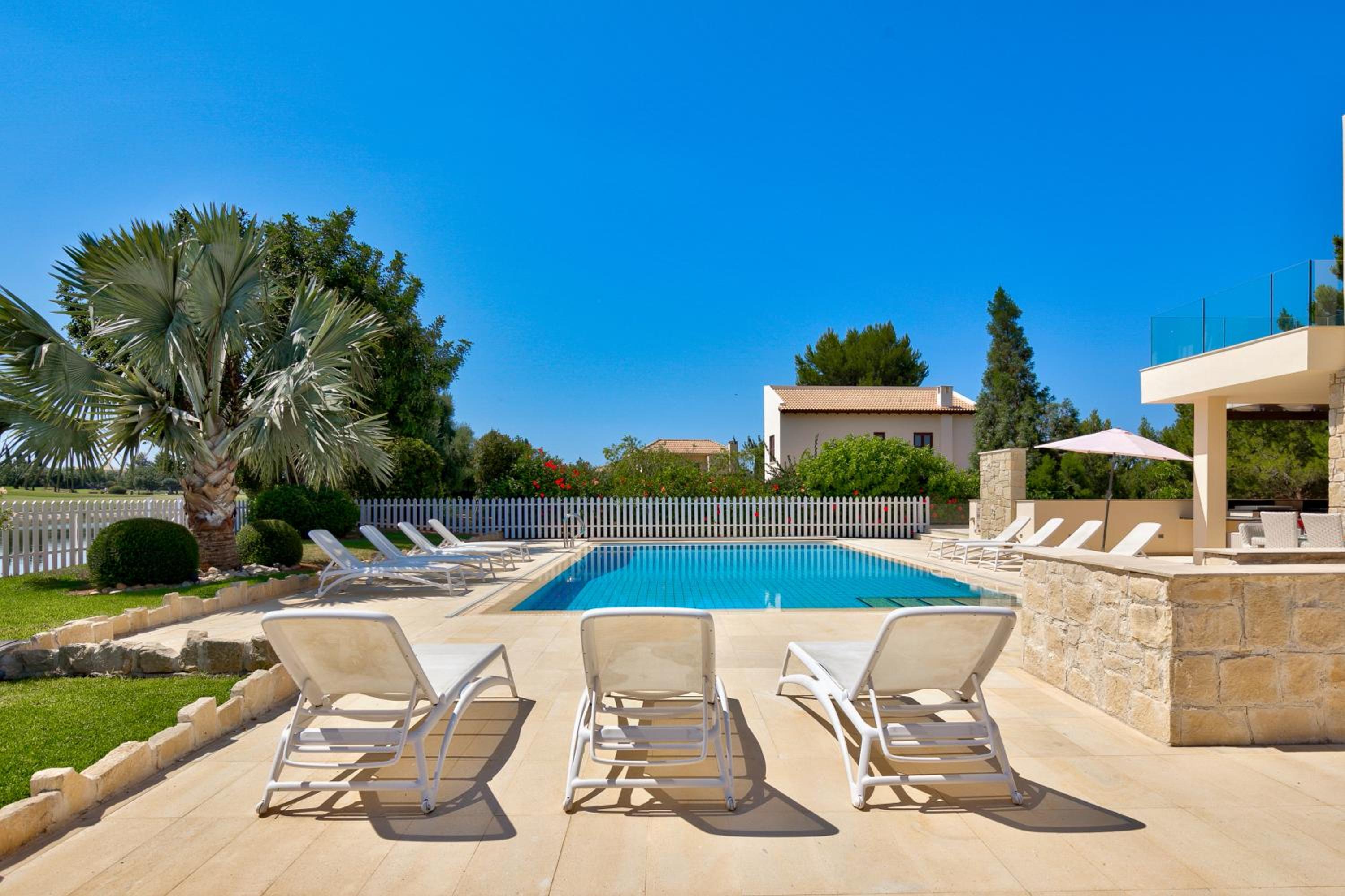 5 bedroom Villa Poseidon with private pool, Aphrodite Hills Resort