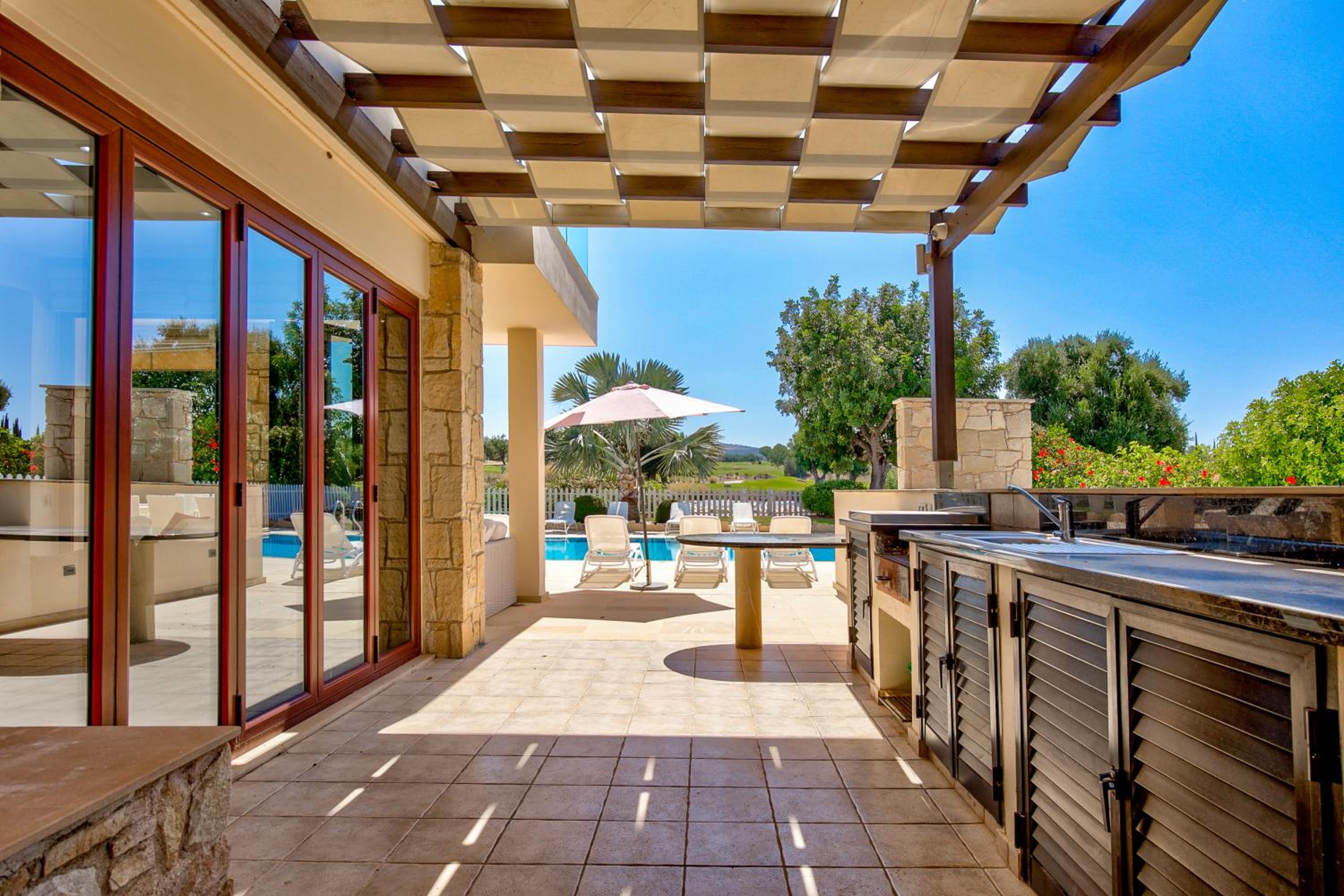 5 bedroom Villa Poseidon with private pool, Aphrodite Hills Resort
