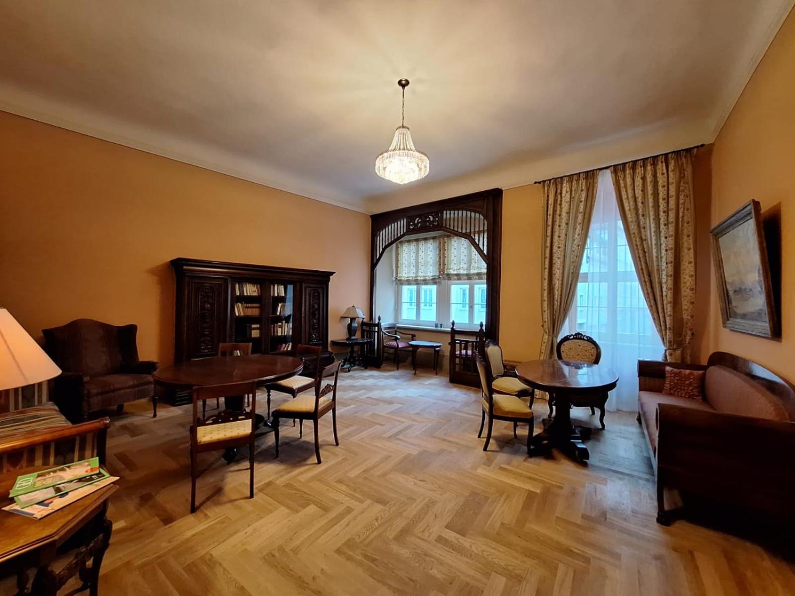 Stadtpalais Marché-Suite maximal 2 Personen und 1 Kleinkind