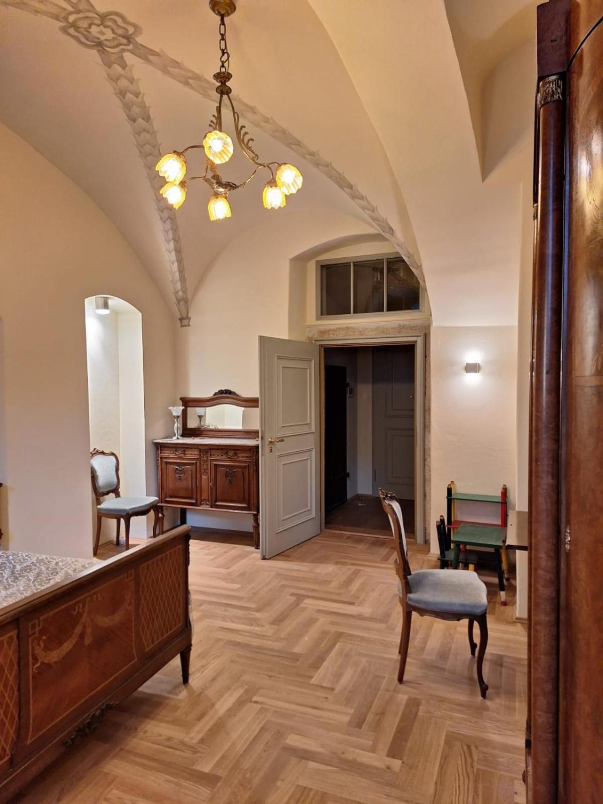 Stadtpalais Marché-Suite maximal 2 Personen und 1 Kleinkind