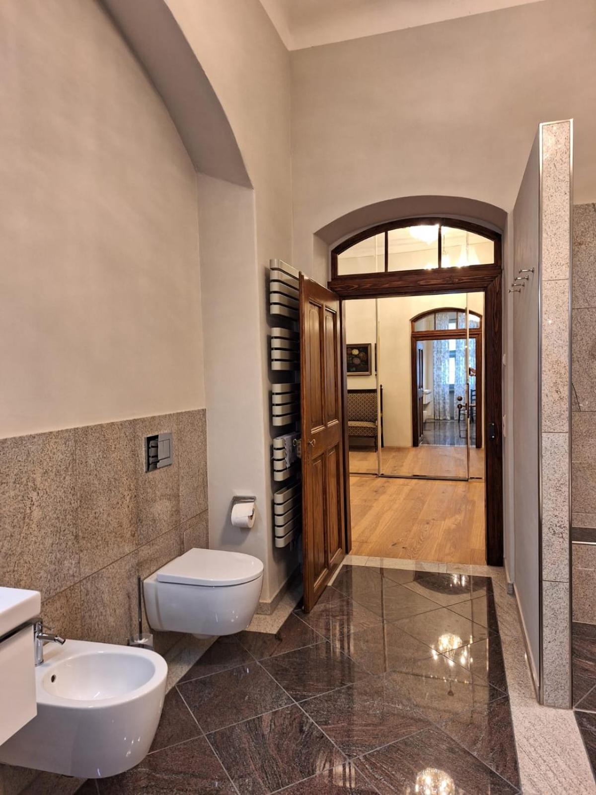 Stadtpalais Marché-Suite maximal 2 Personen und 1 Kleinkind
