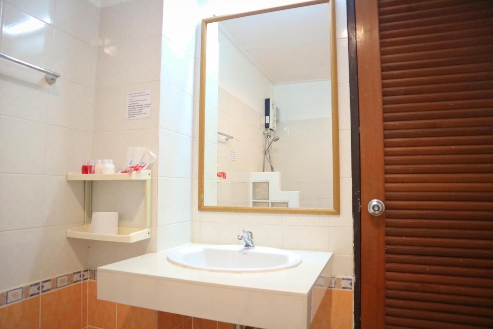 Sunshine Guest House — photo 106