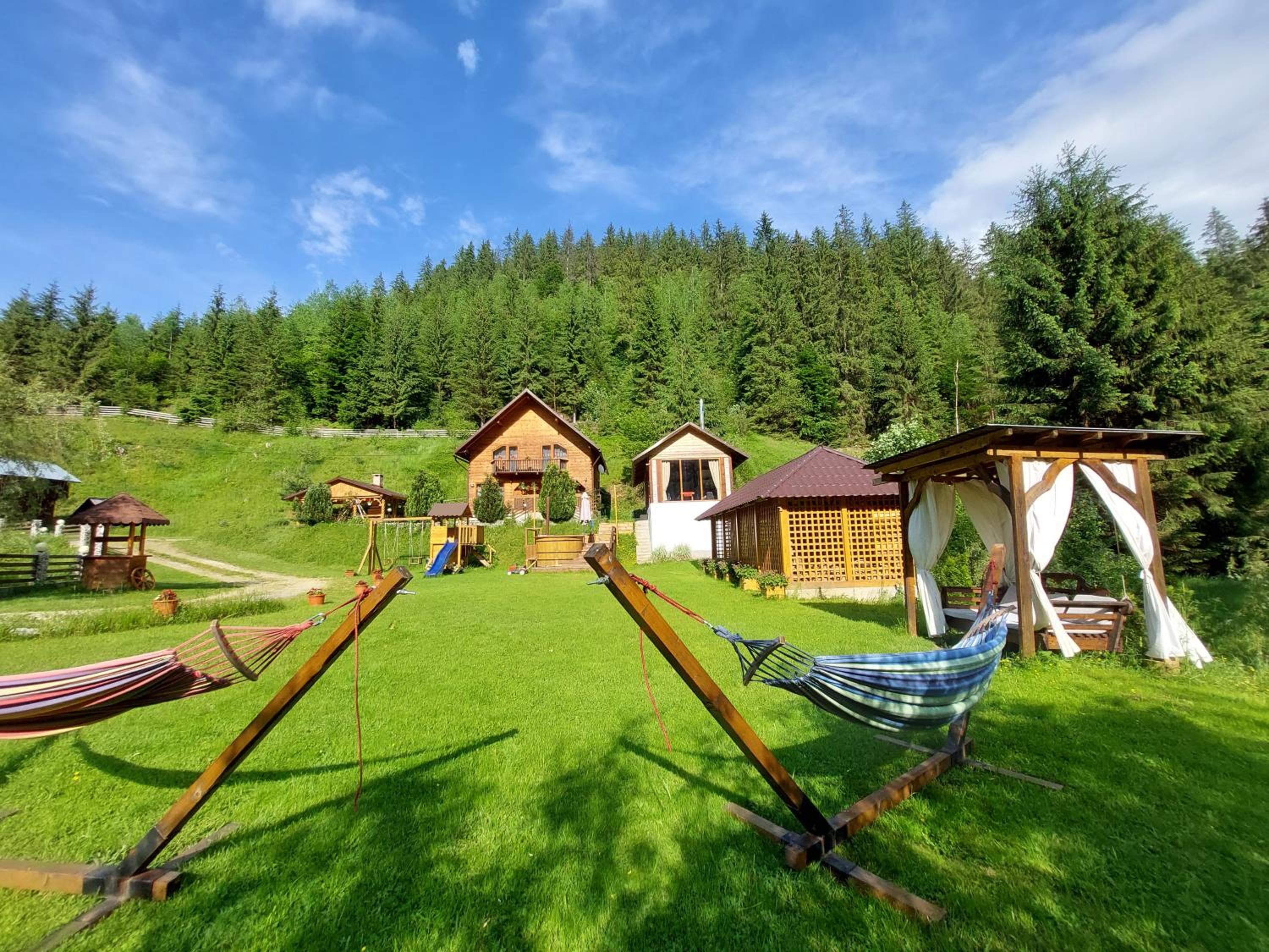 Cabana Ioana-Horea view 3