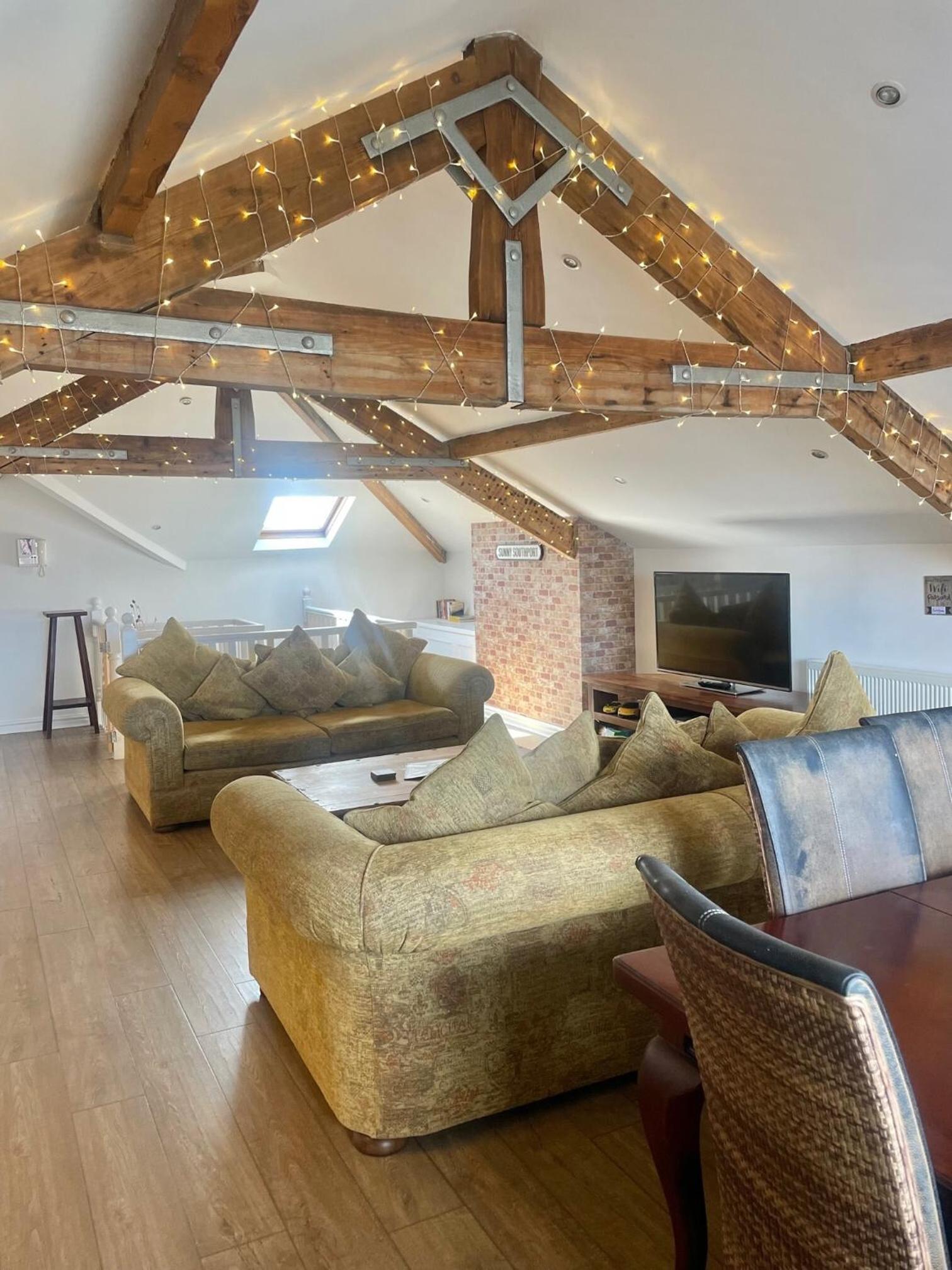 Beach House - Penthouse 3 Bed Apartment