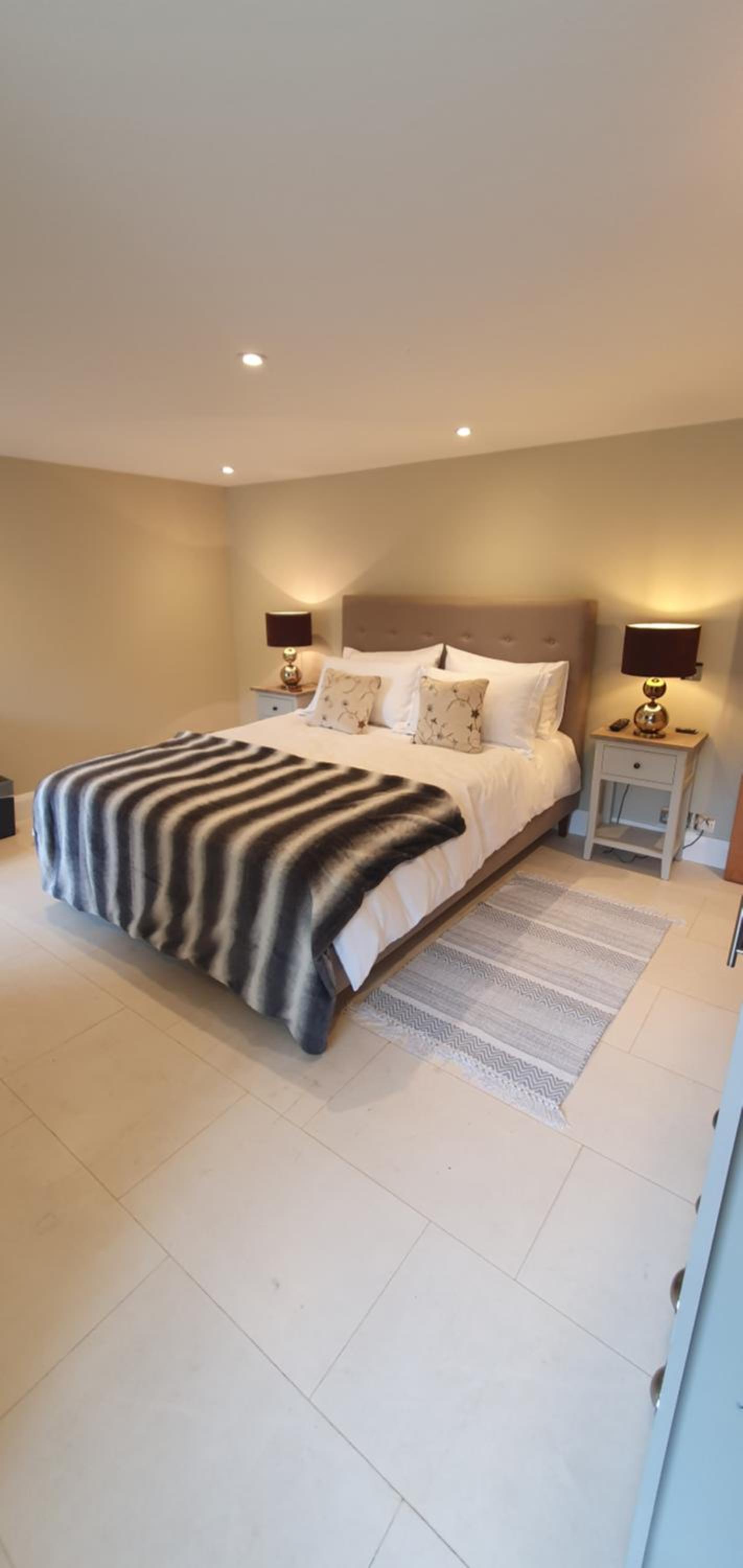 Garden flat view 3