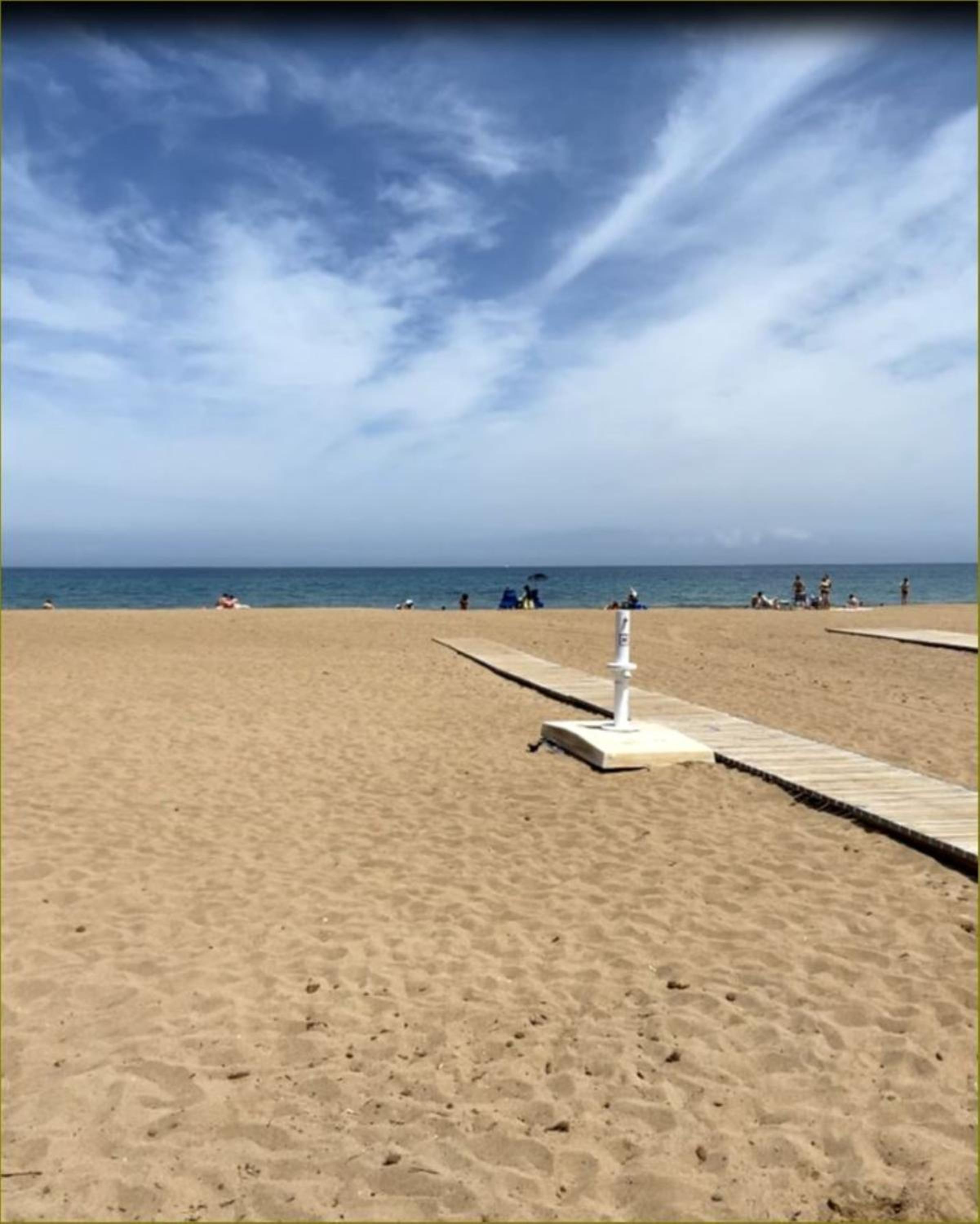 Acogedor apartamento en la Playa. Urbanización La Felicidad. Las Marinas