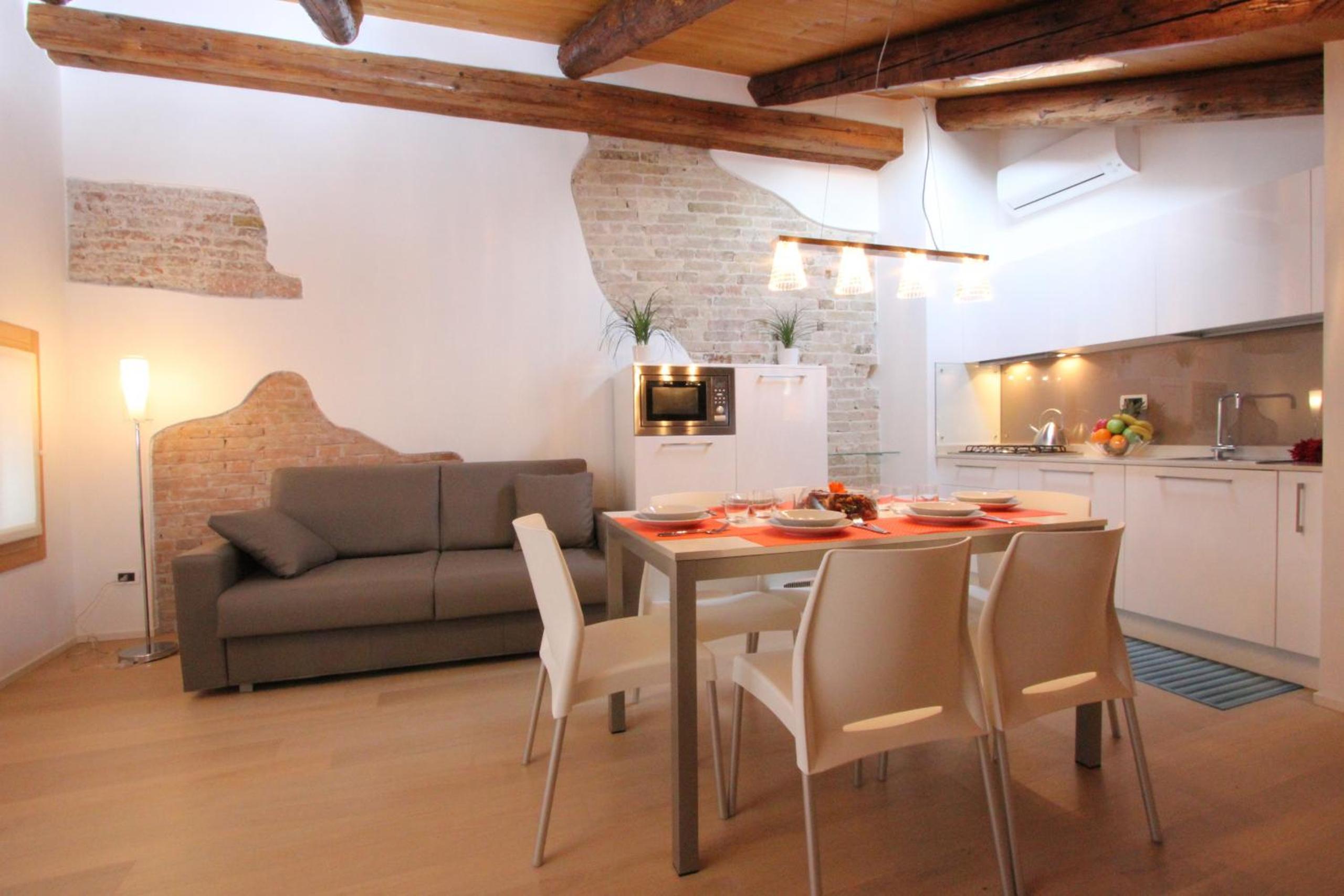 City Apartments Rialto Market