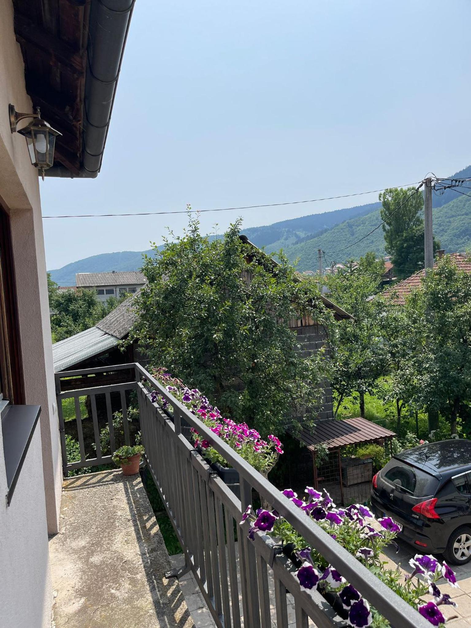 Muzur Apartment