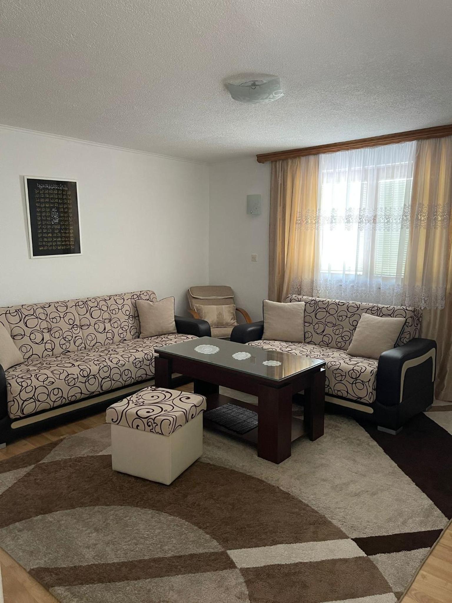 Muzur Apartment
