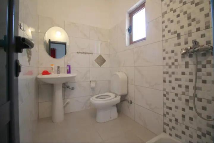 Koci Apartments