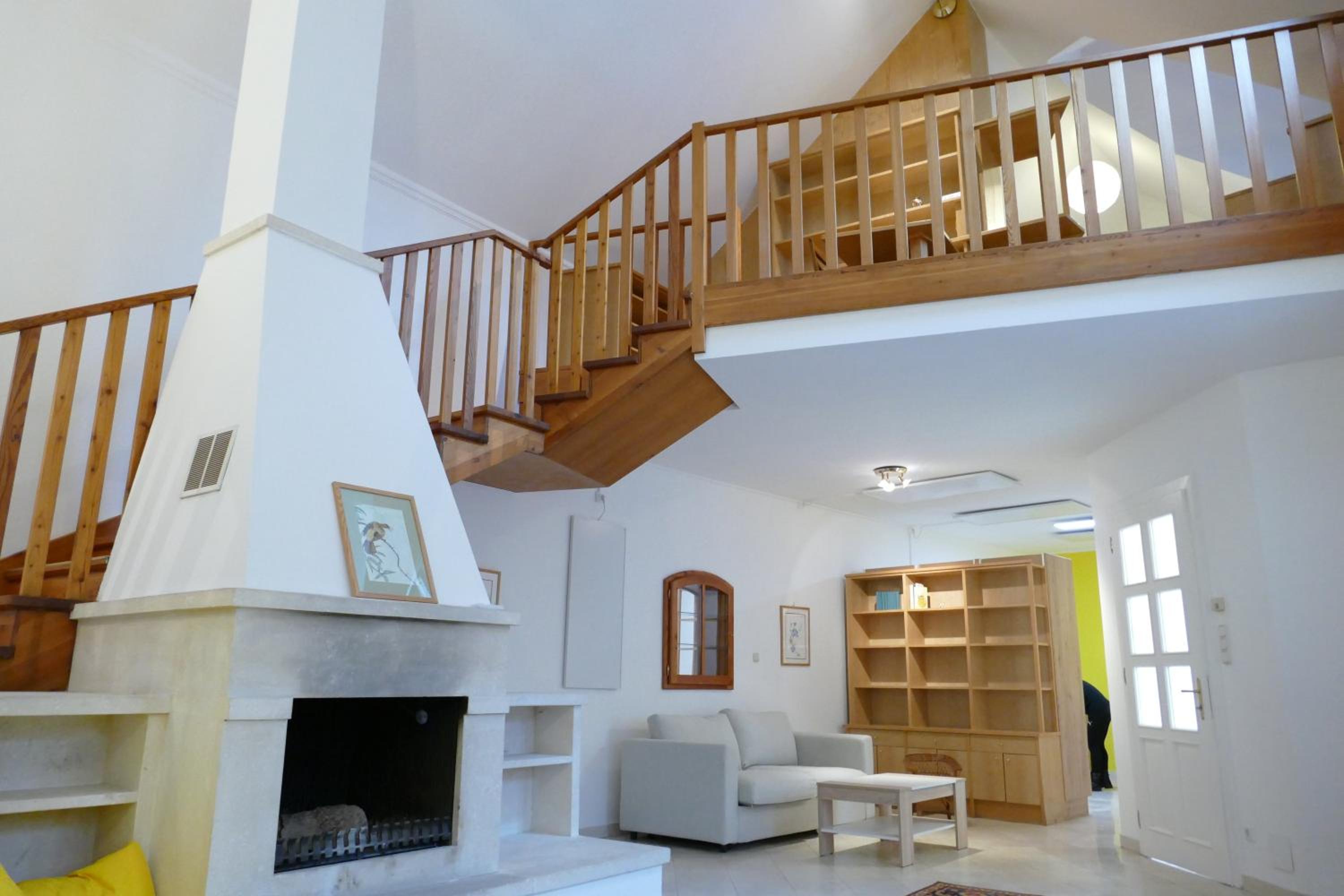 Traumhafte Maisonnette mit Kamin