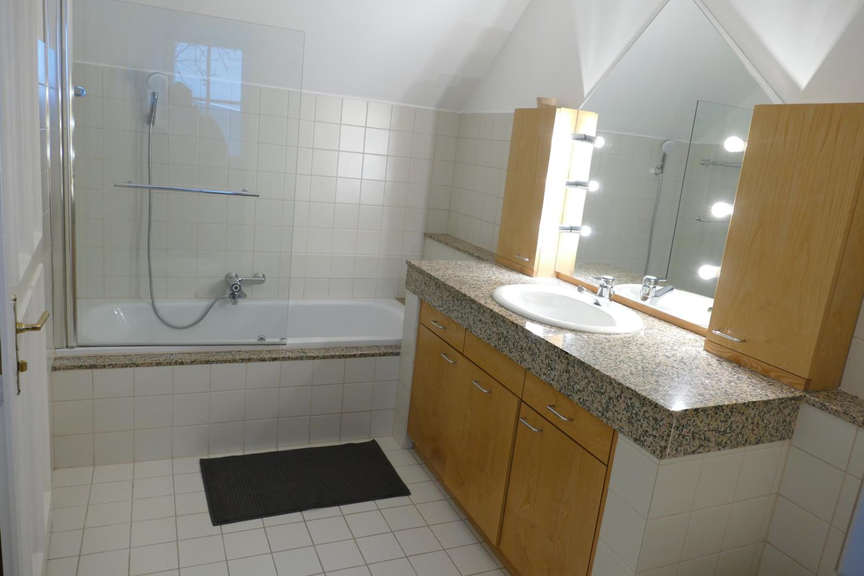 Traumhafte Maisonnette mit Kamin