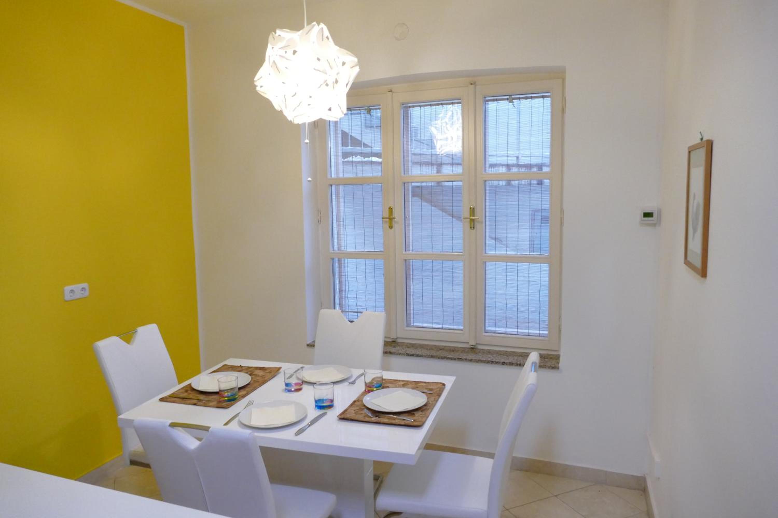Traumhafte Maisonnette mit Kamin