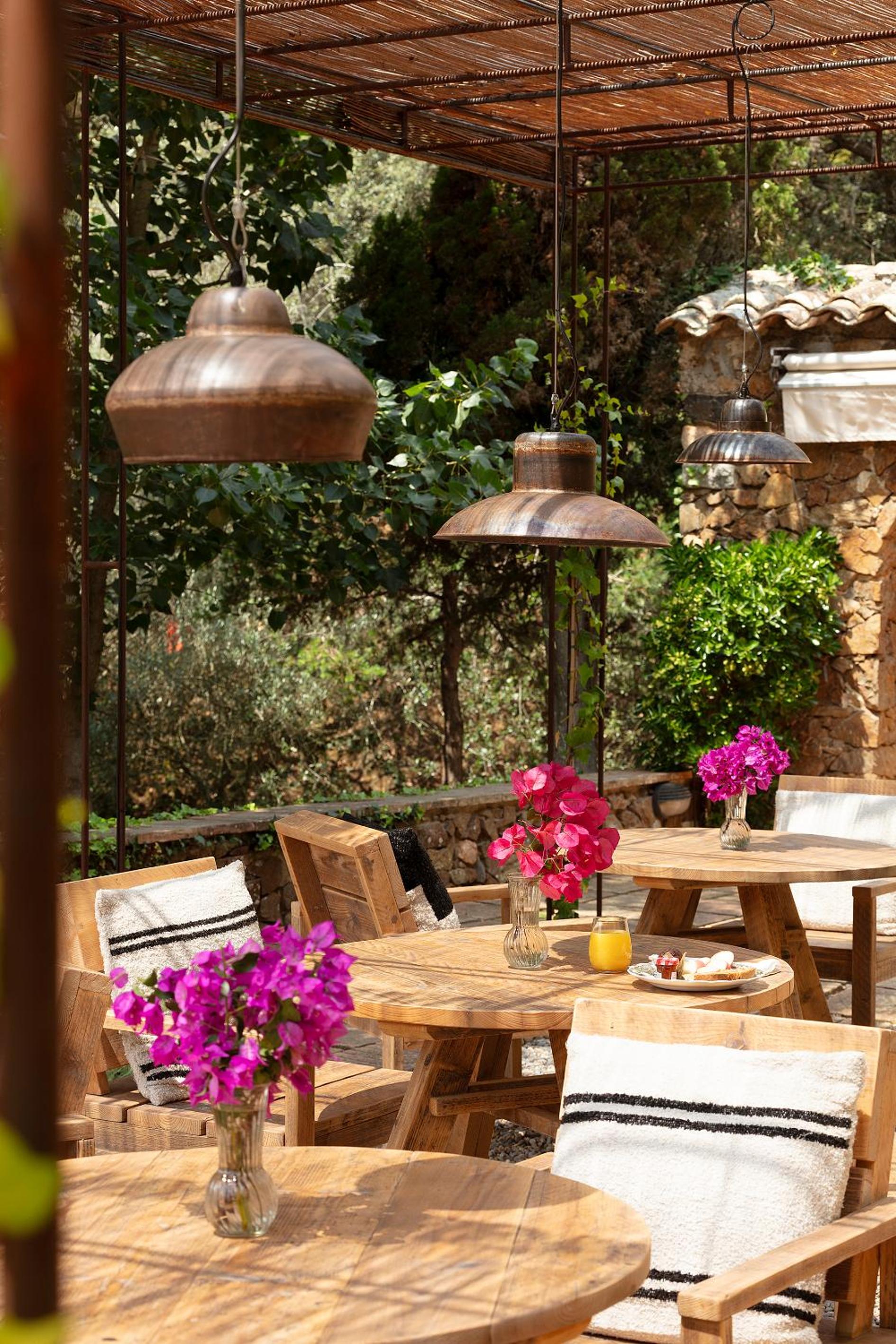 outdoor BBQ area