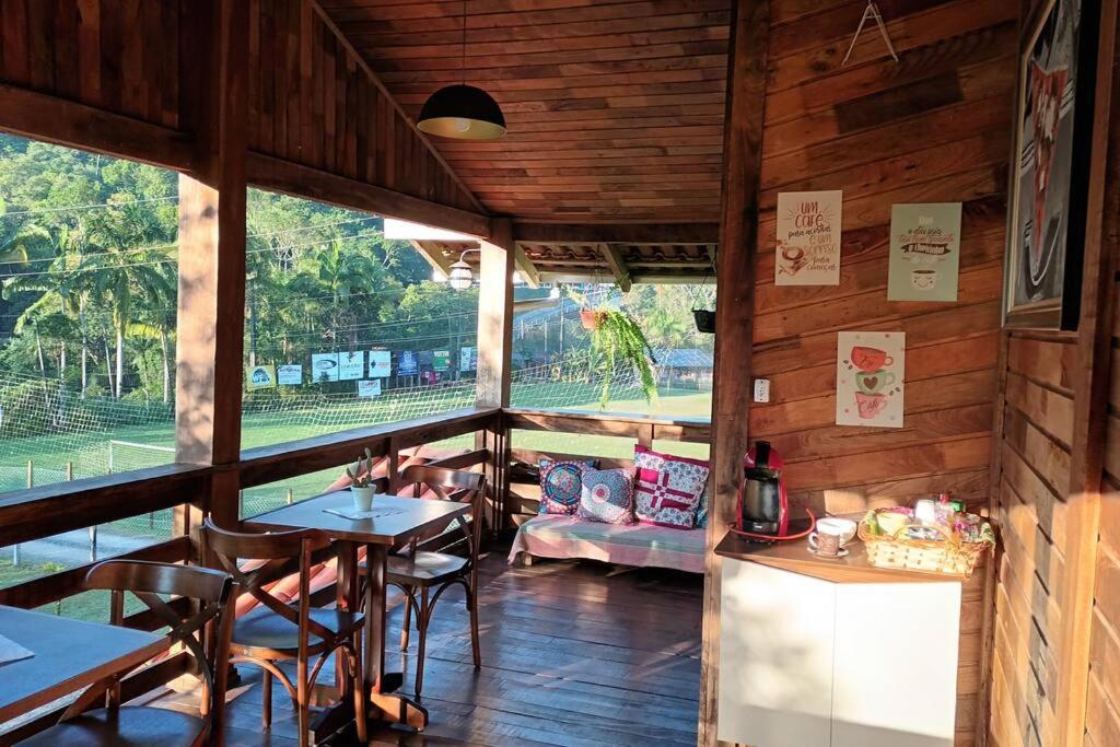 Casa de campo rústica 21km vila germânica Bnu