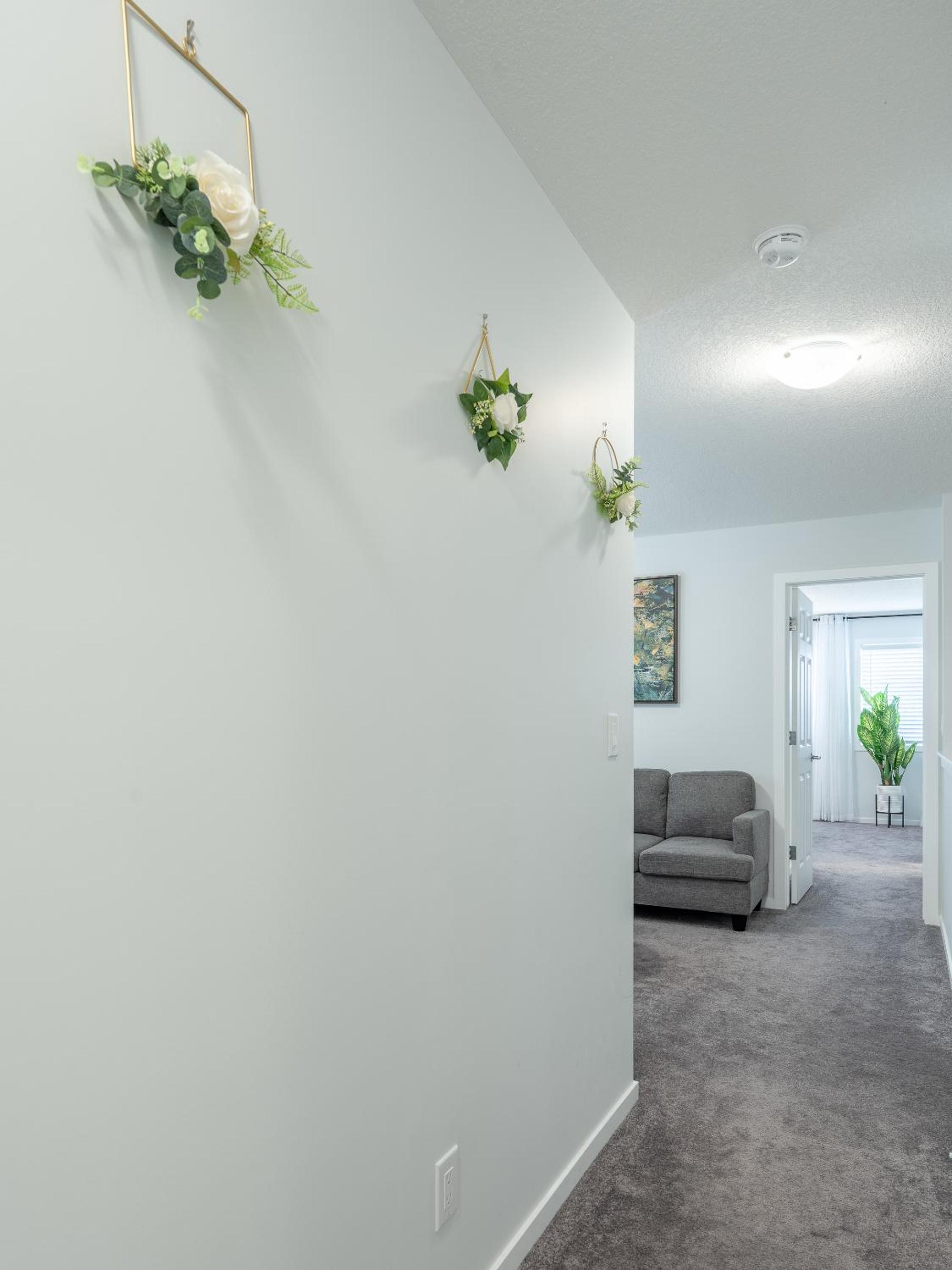 3bedroom Stylish Getaway by the Park with 2-Car Garage