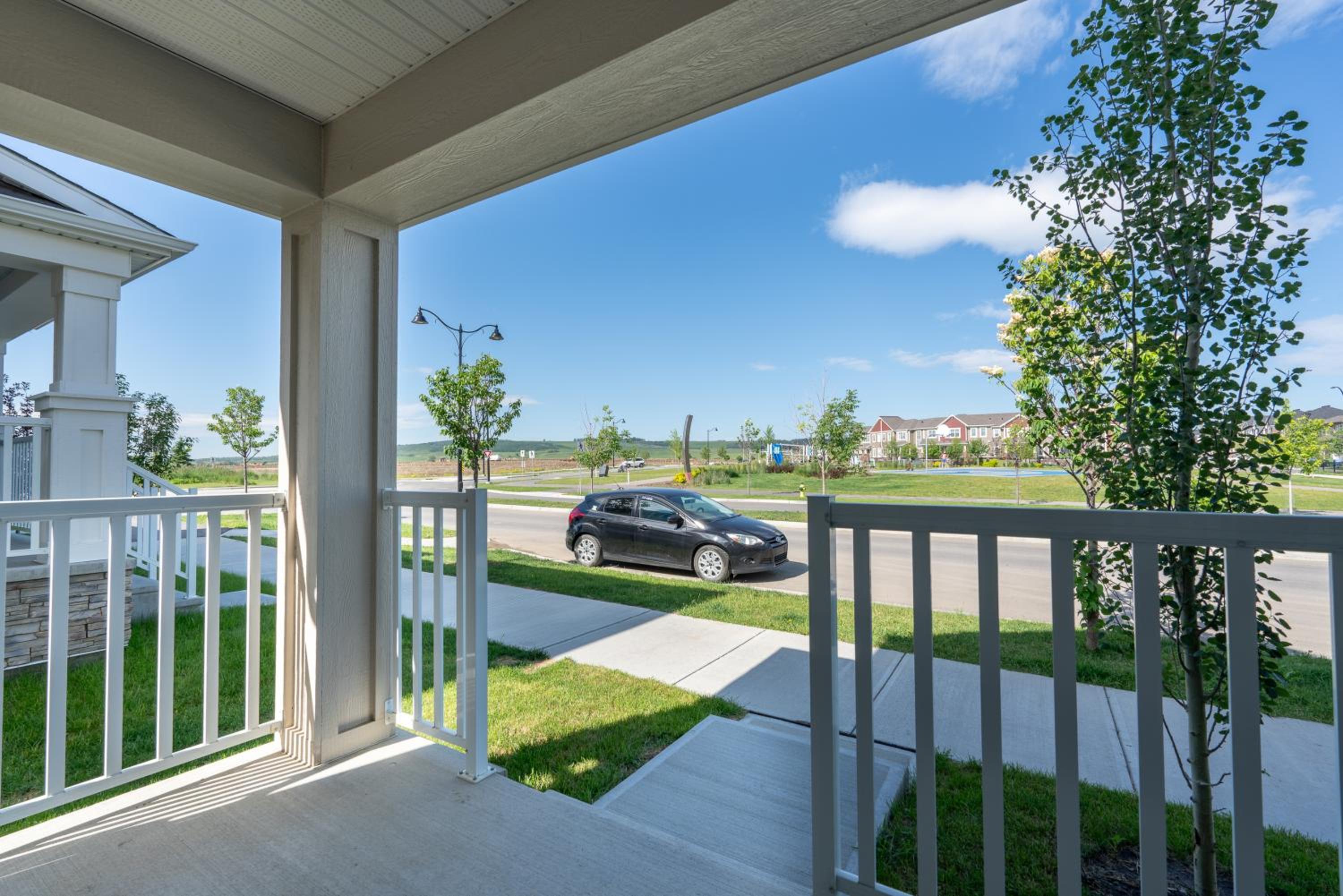 3bedroom Stylish Getaway by the Park with 2-Car Garage