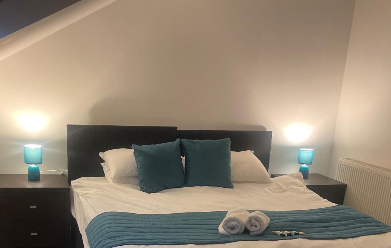 Beach House - Penthouse 3 Bed Apartment